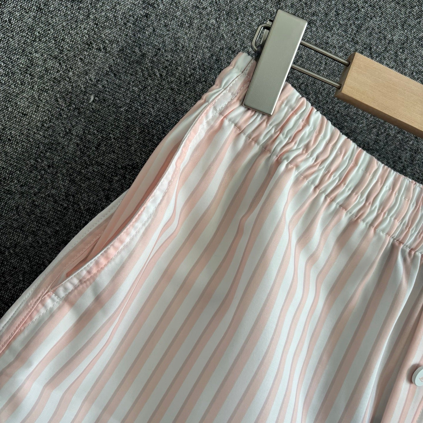 Multi-color Short
