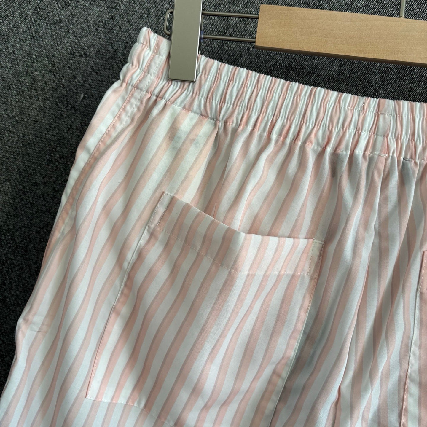 Multi-color Short