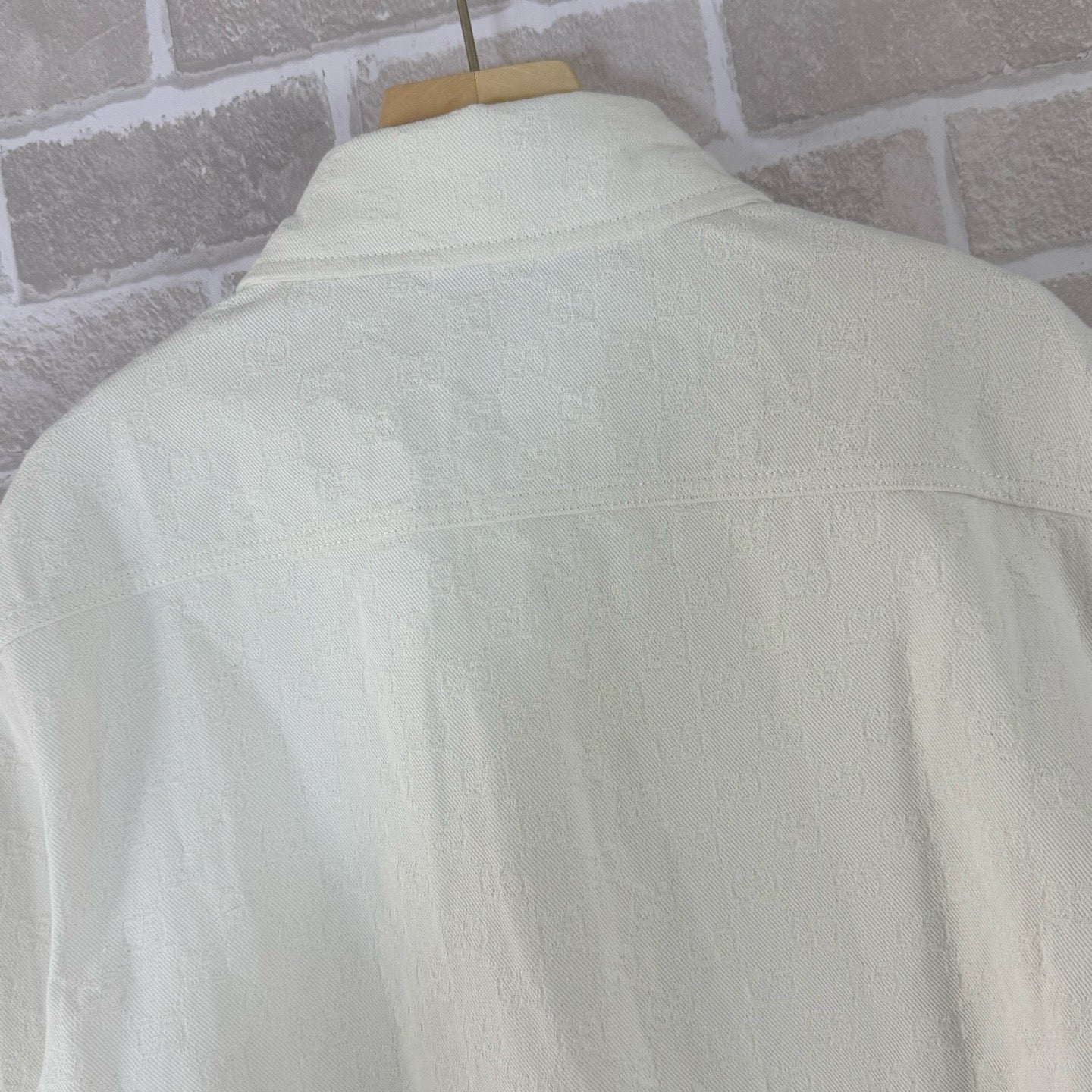 Off-white Shirt