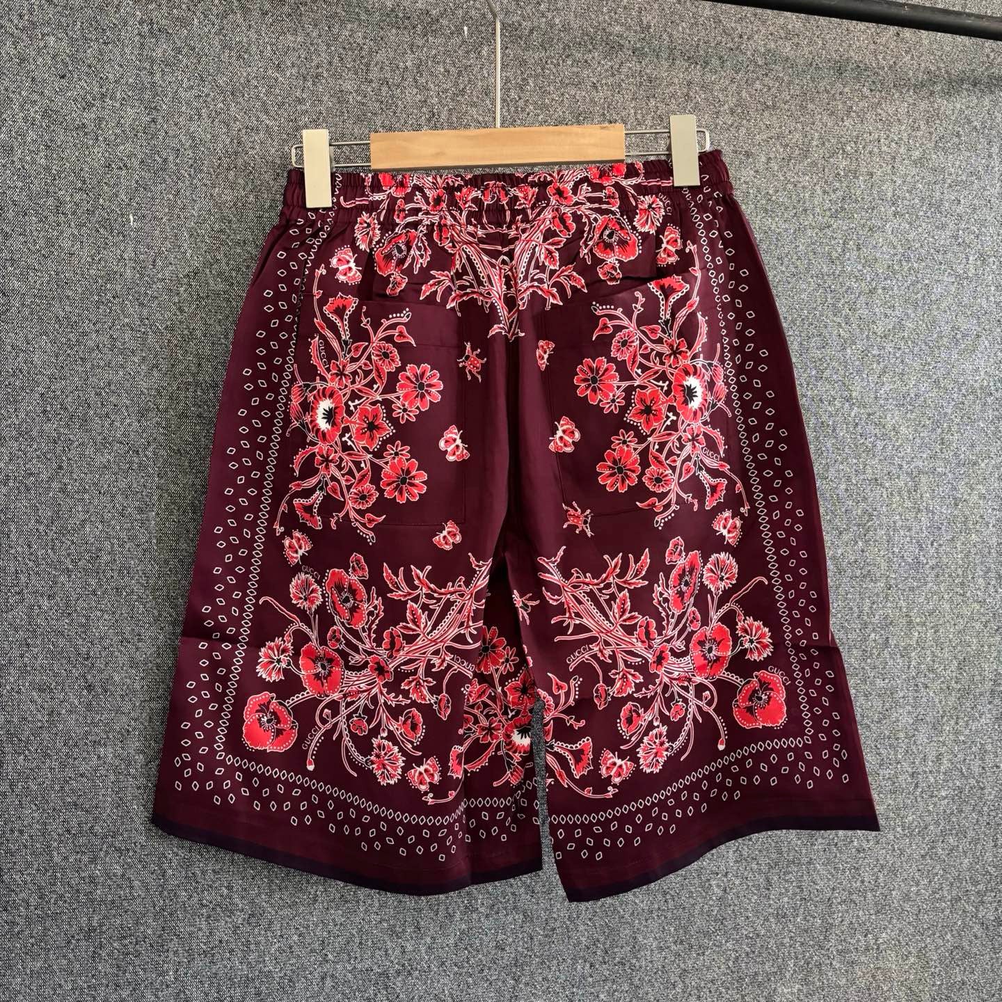 Multi-color Short