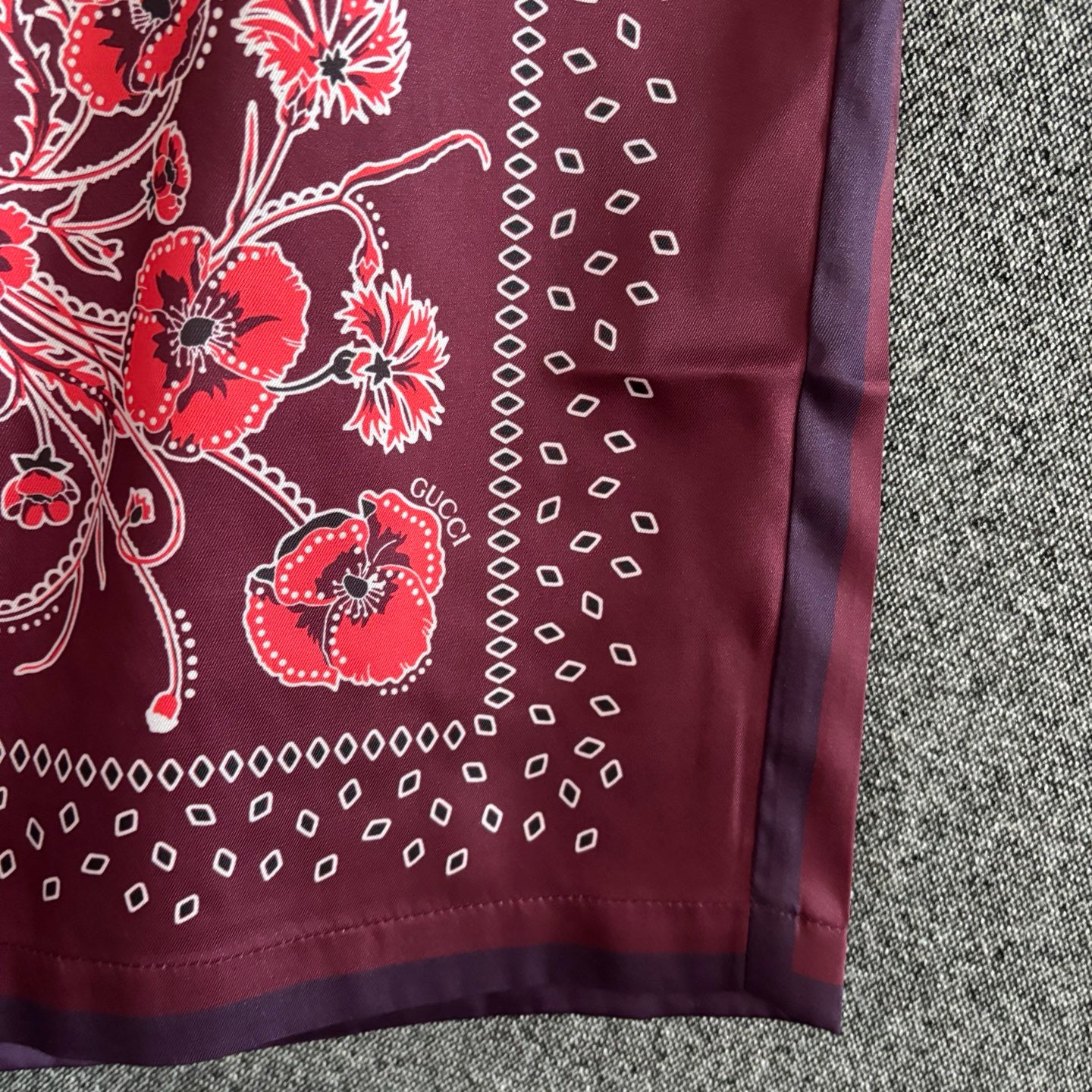 Multi-color Short
