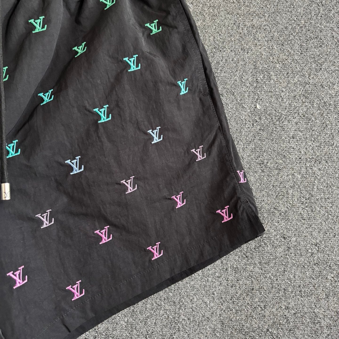 Black Short