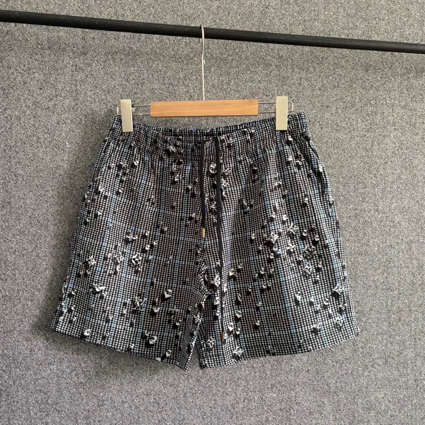 Multi-color Short