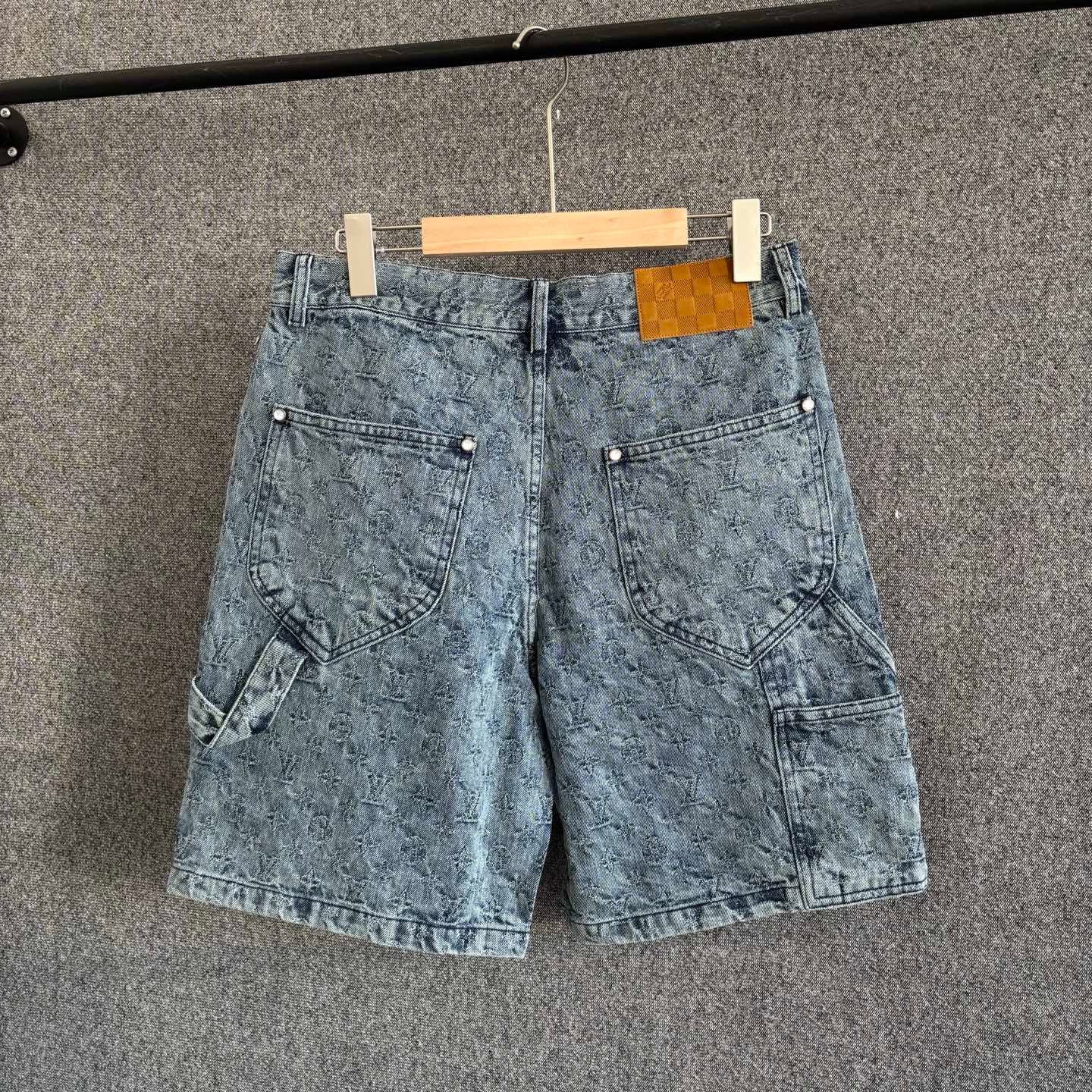 Grey Short