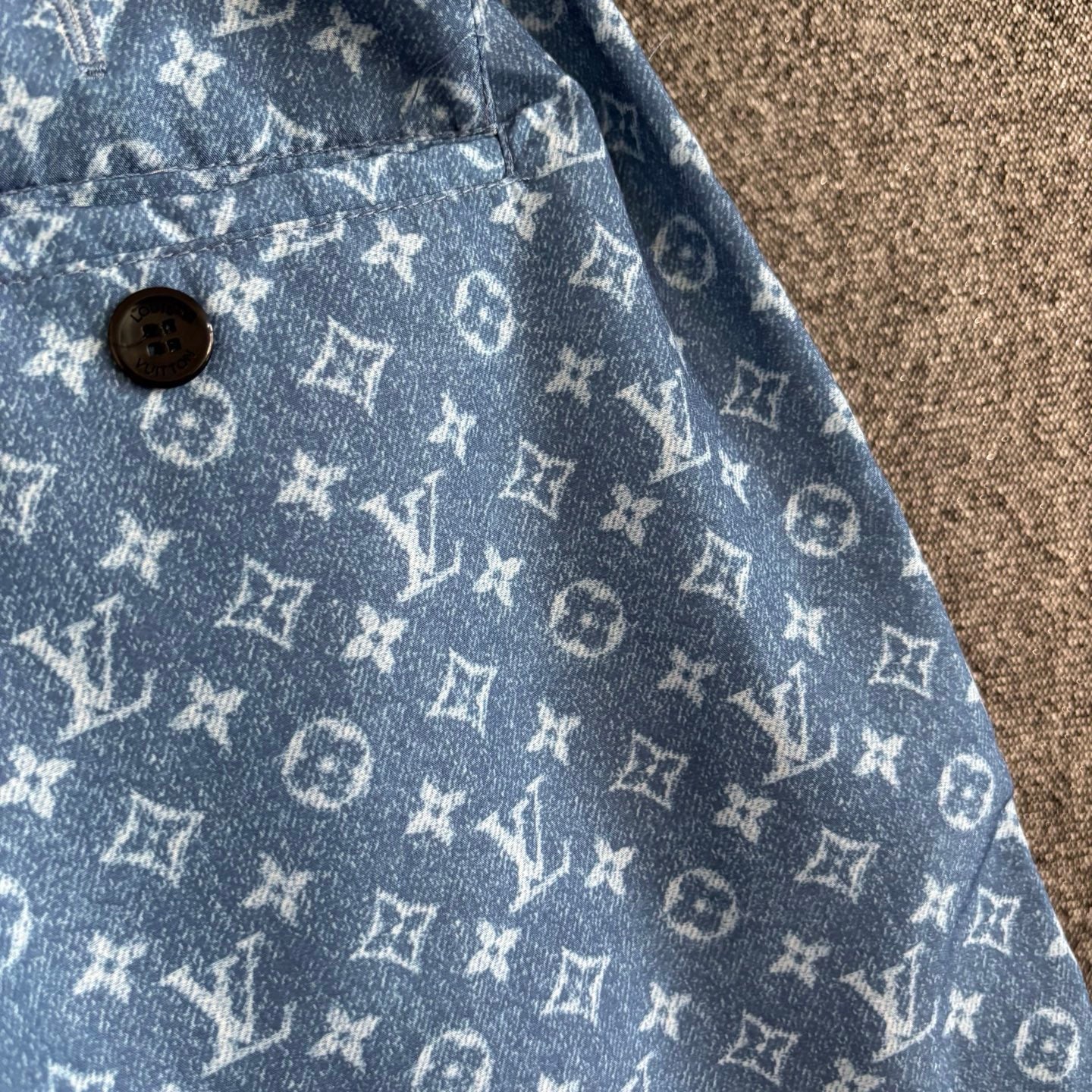 Multi-color Short