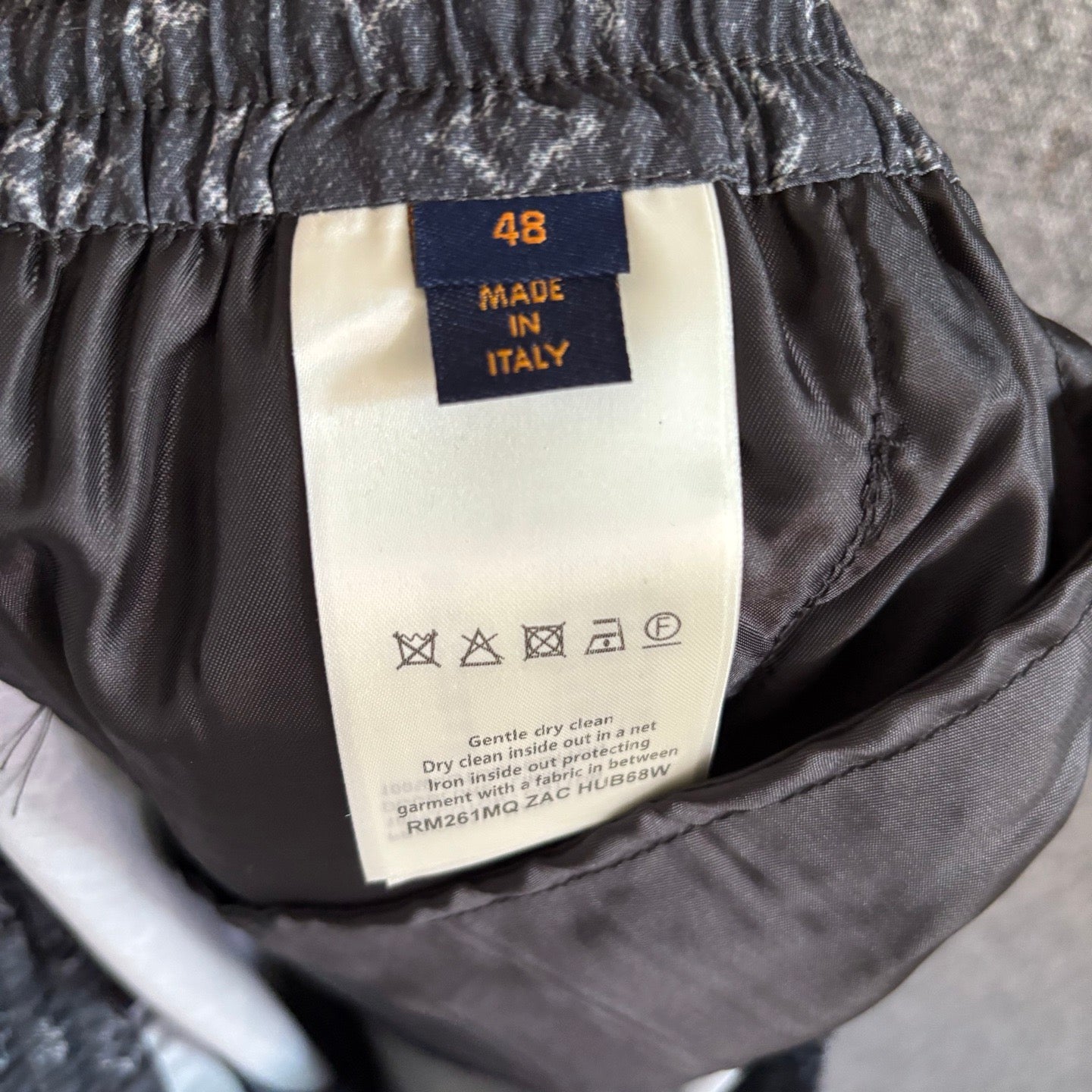 Multi-color Short