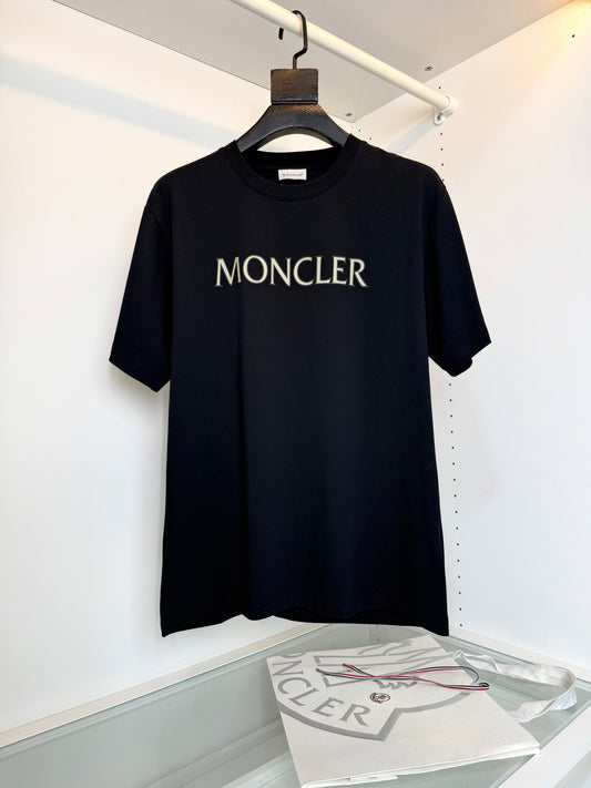 Black and White T-shirt - FashionHype.xyz