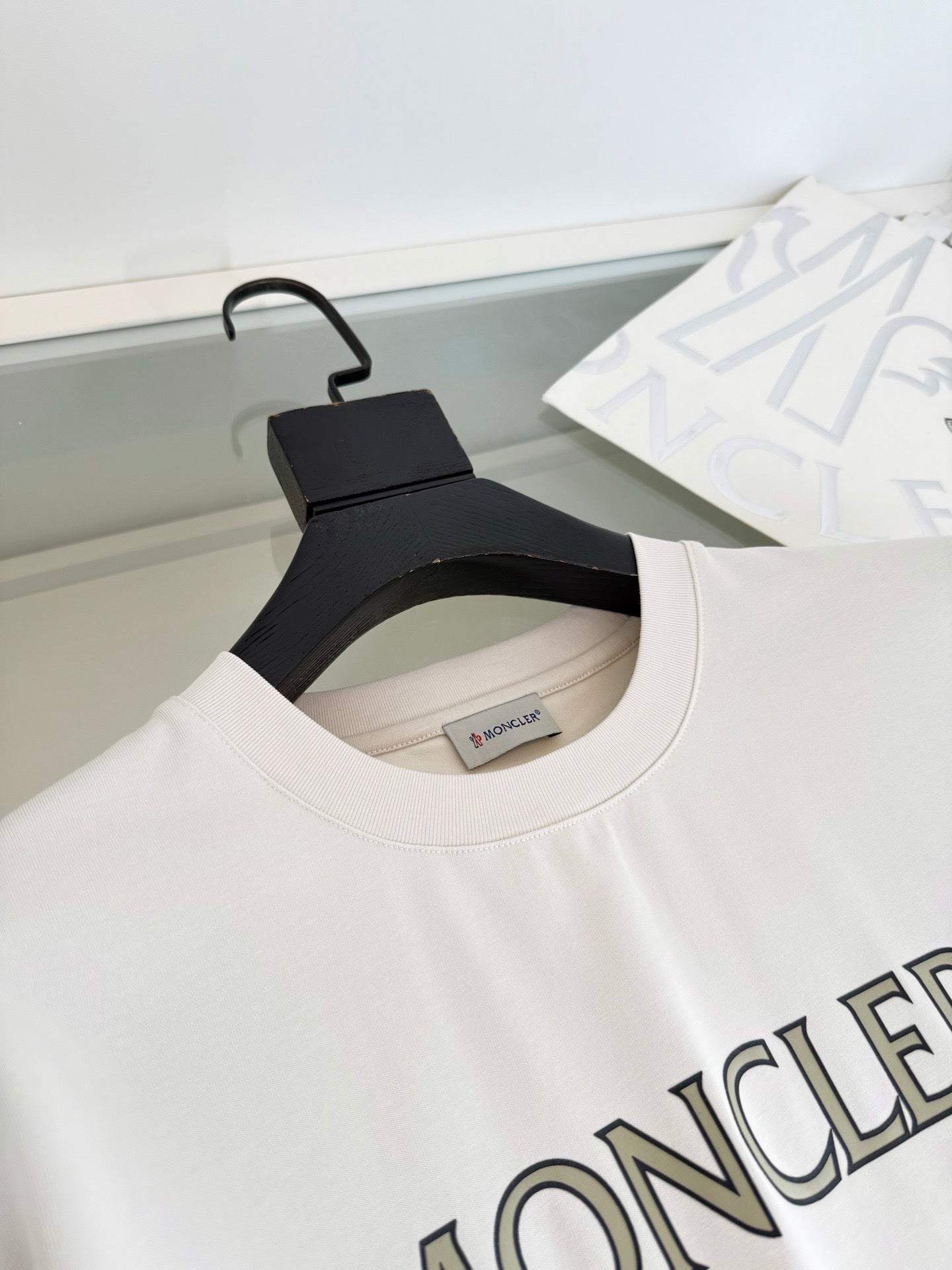 Black and White T-shirt - FashionHype.xyz