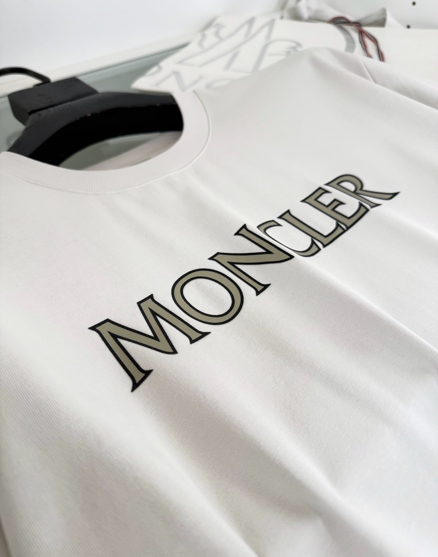 Black and White T-shirt - FashionHype.xyz