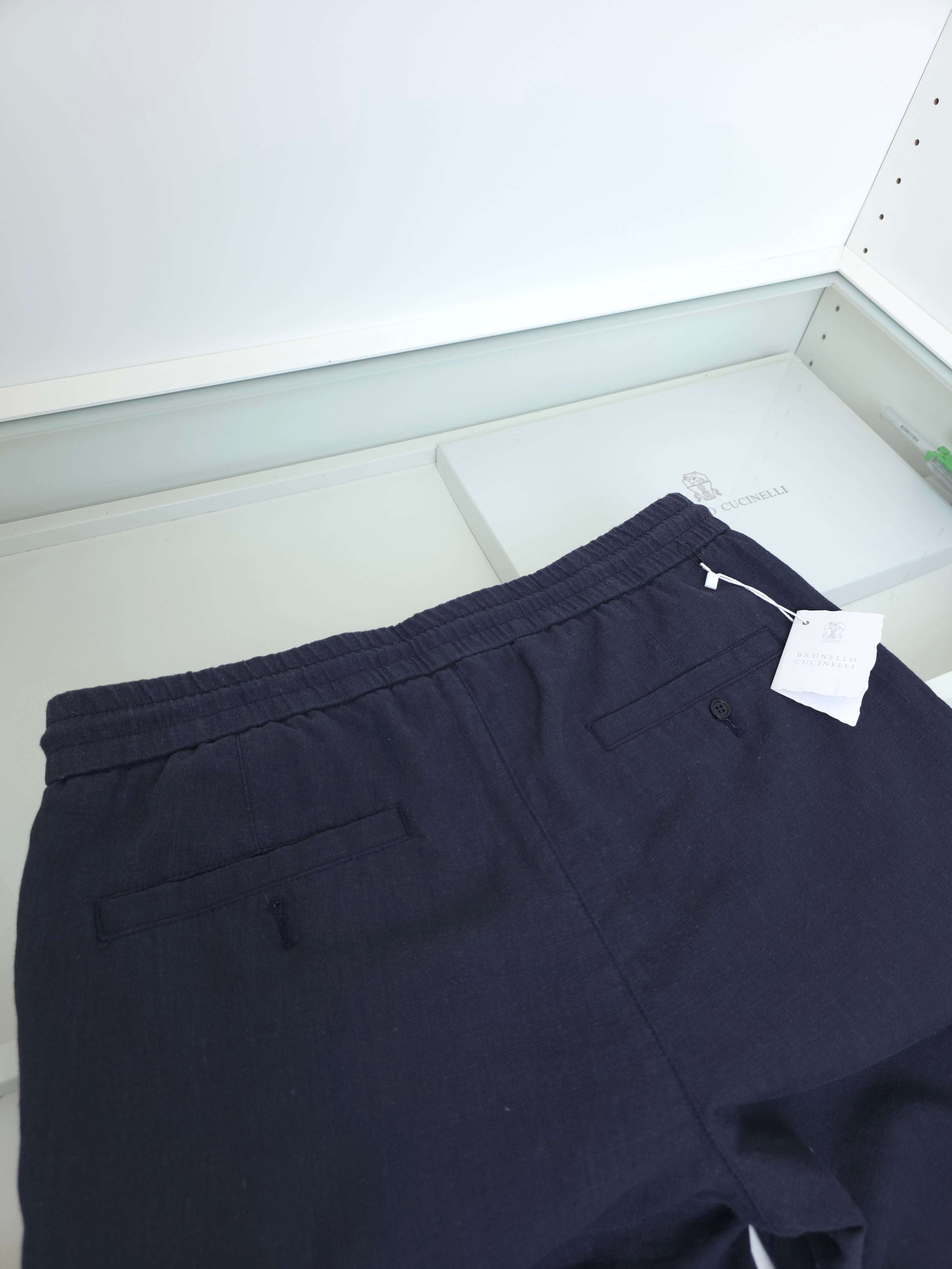 Multi-color Short
