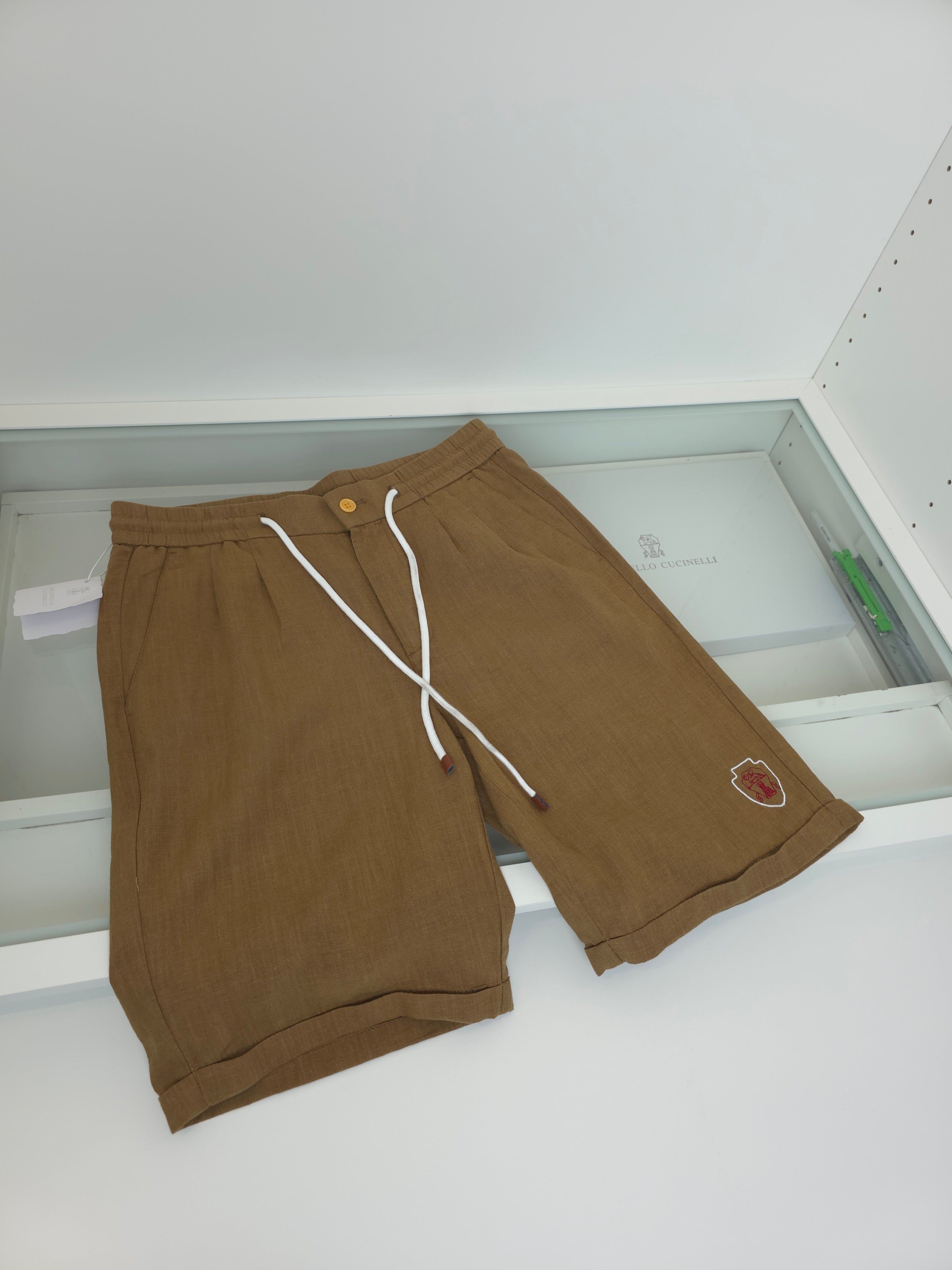 Multi-color Short