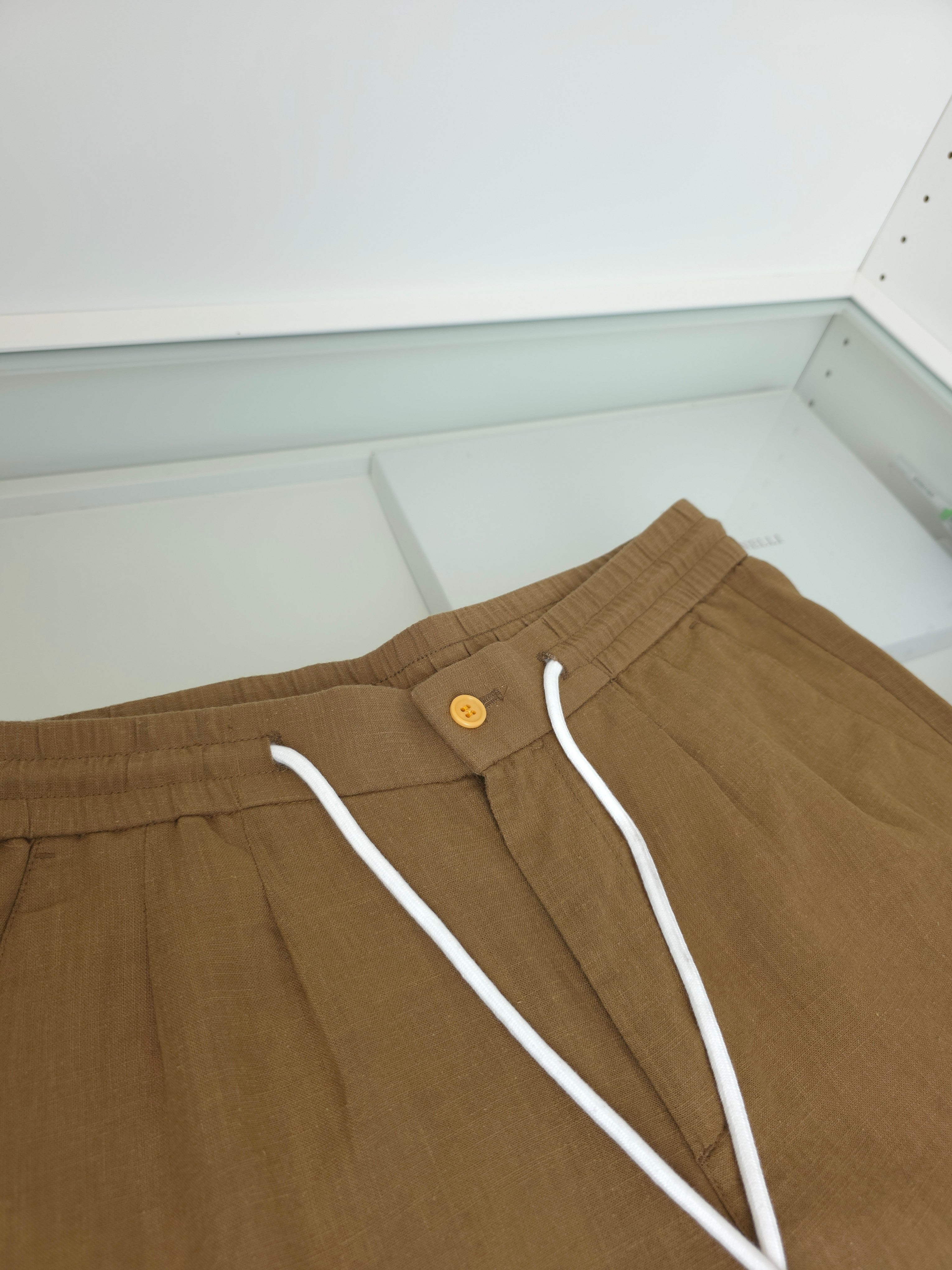 Multi-color Short