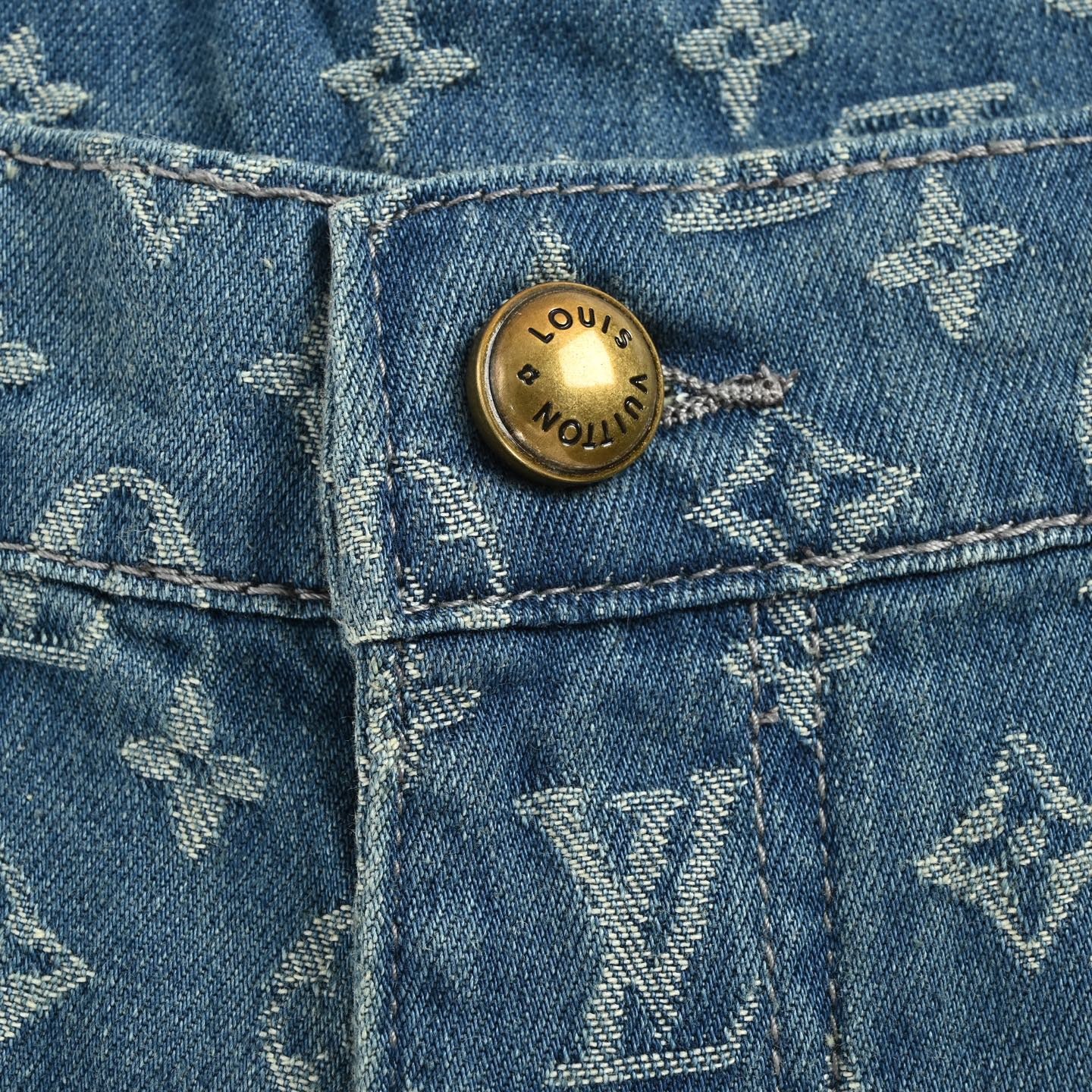 Blue Short