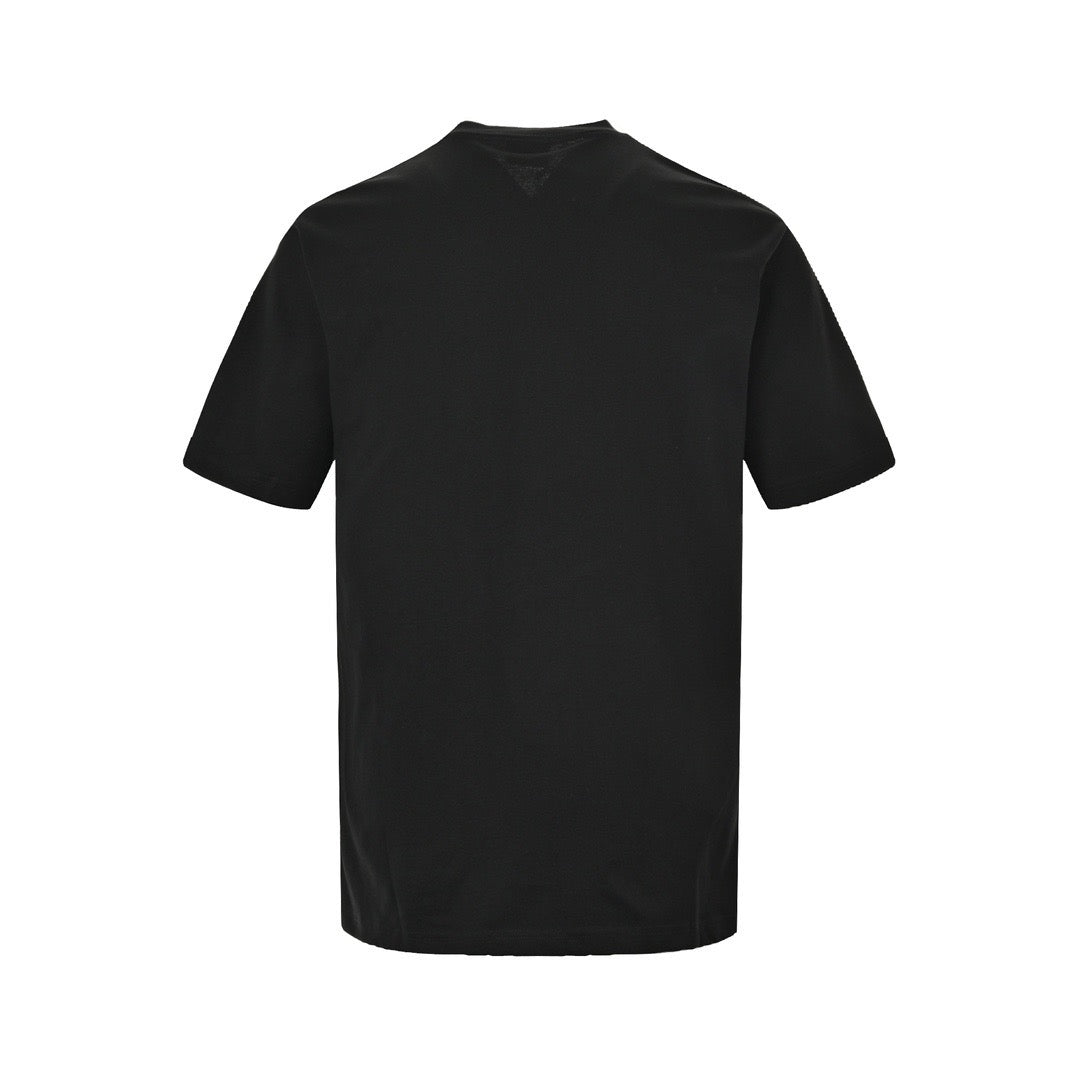 Black and White T-shirt - FashionHype.xyz