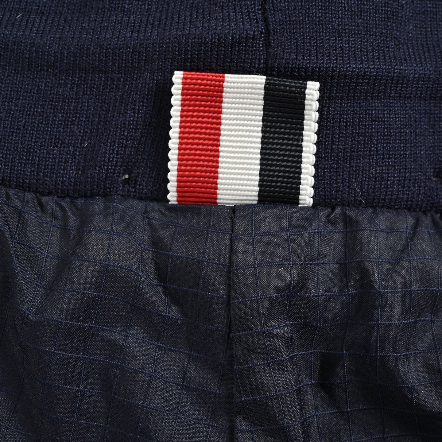 Multi-color Short