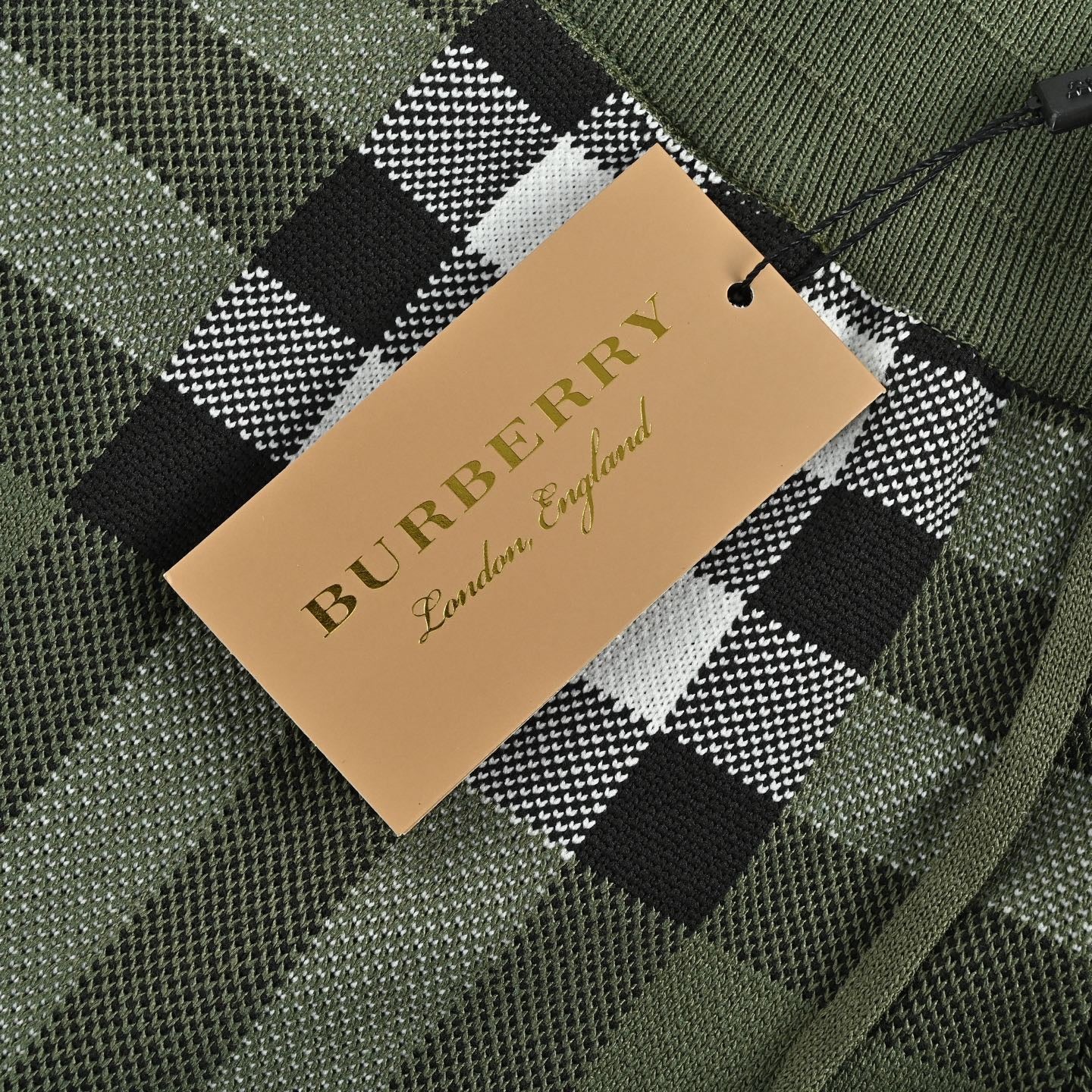 Multi-color Short