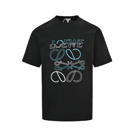 Black and white T-shirt