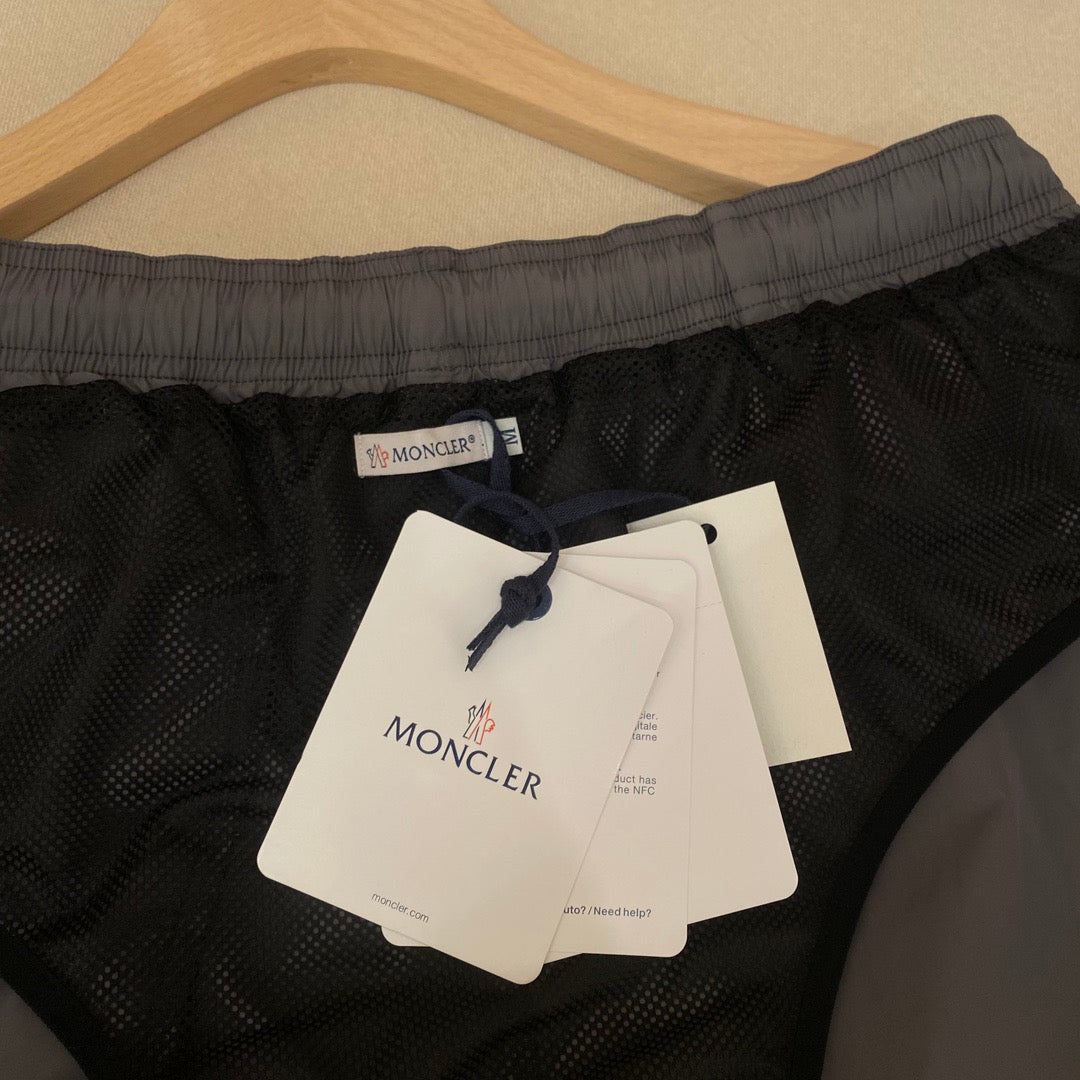Multi-color Short