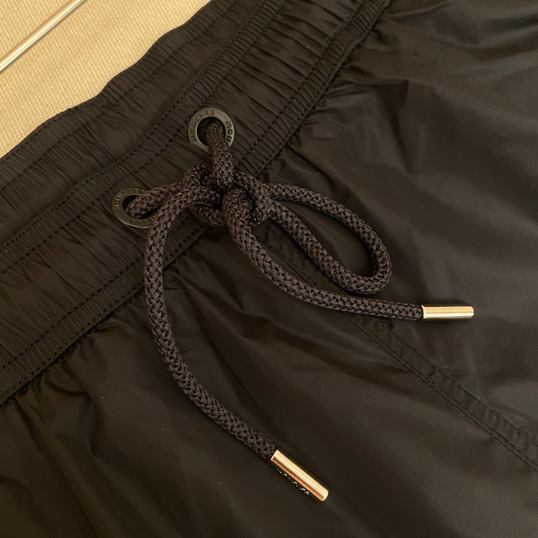 Multi-color Short