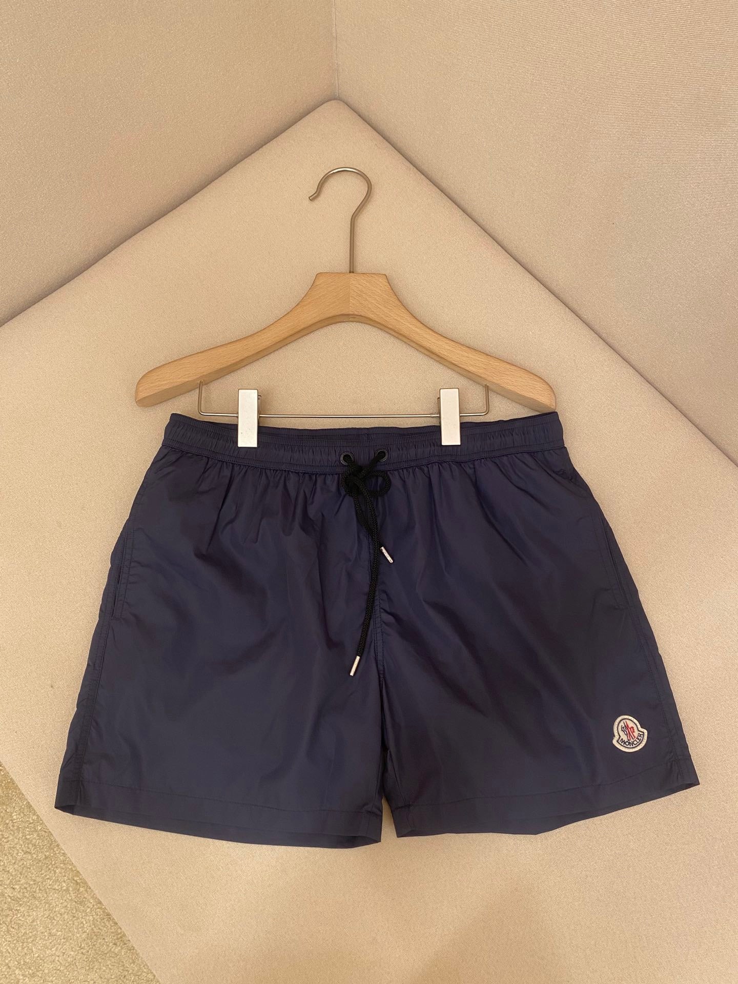 Multi-color Short