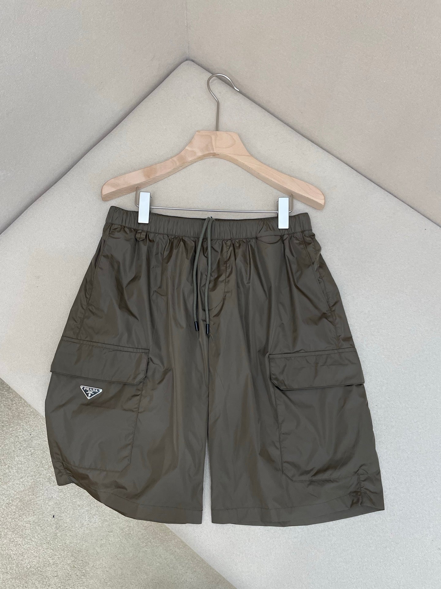 Multi-color Short