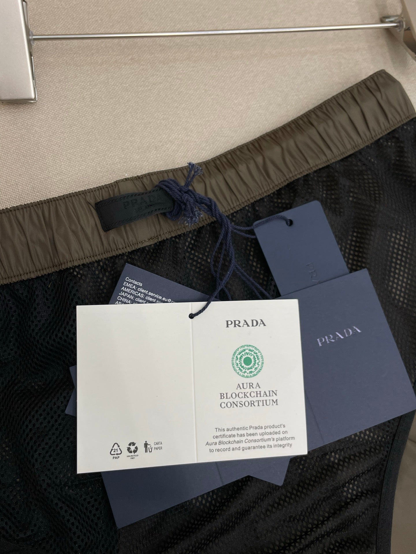 Multi-color Short