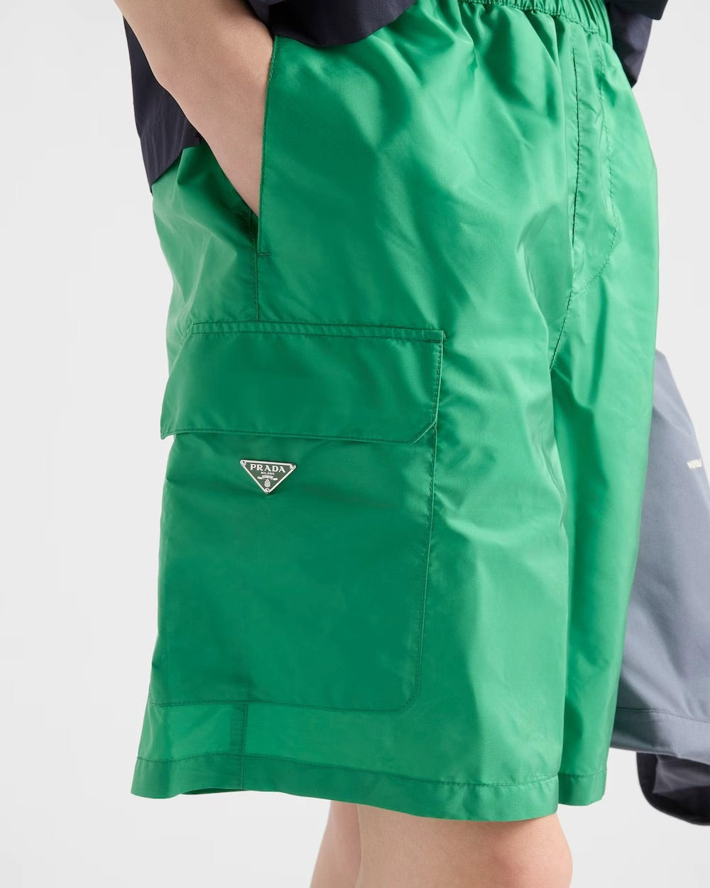 Multi-color Short