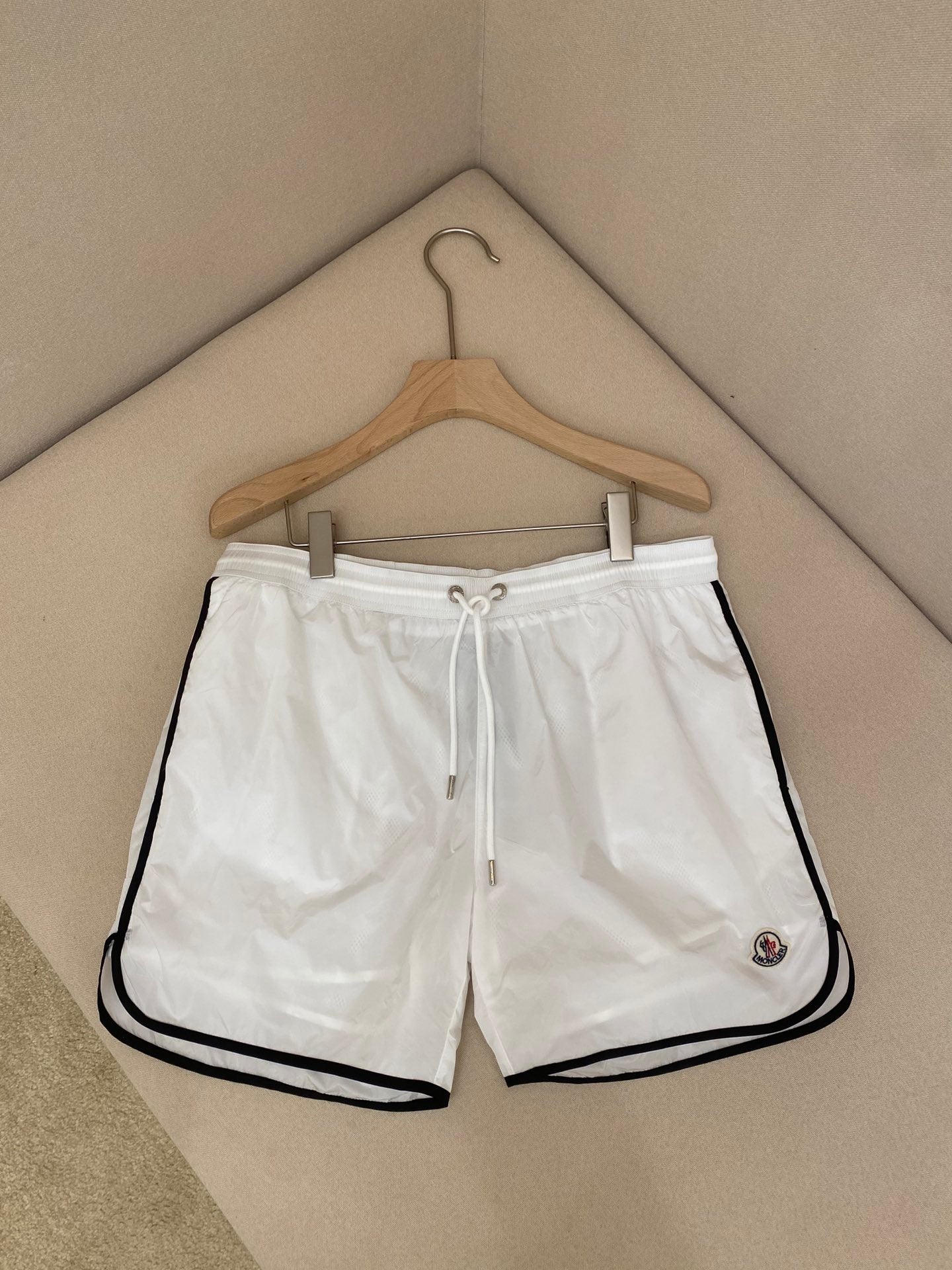 White Short