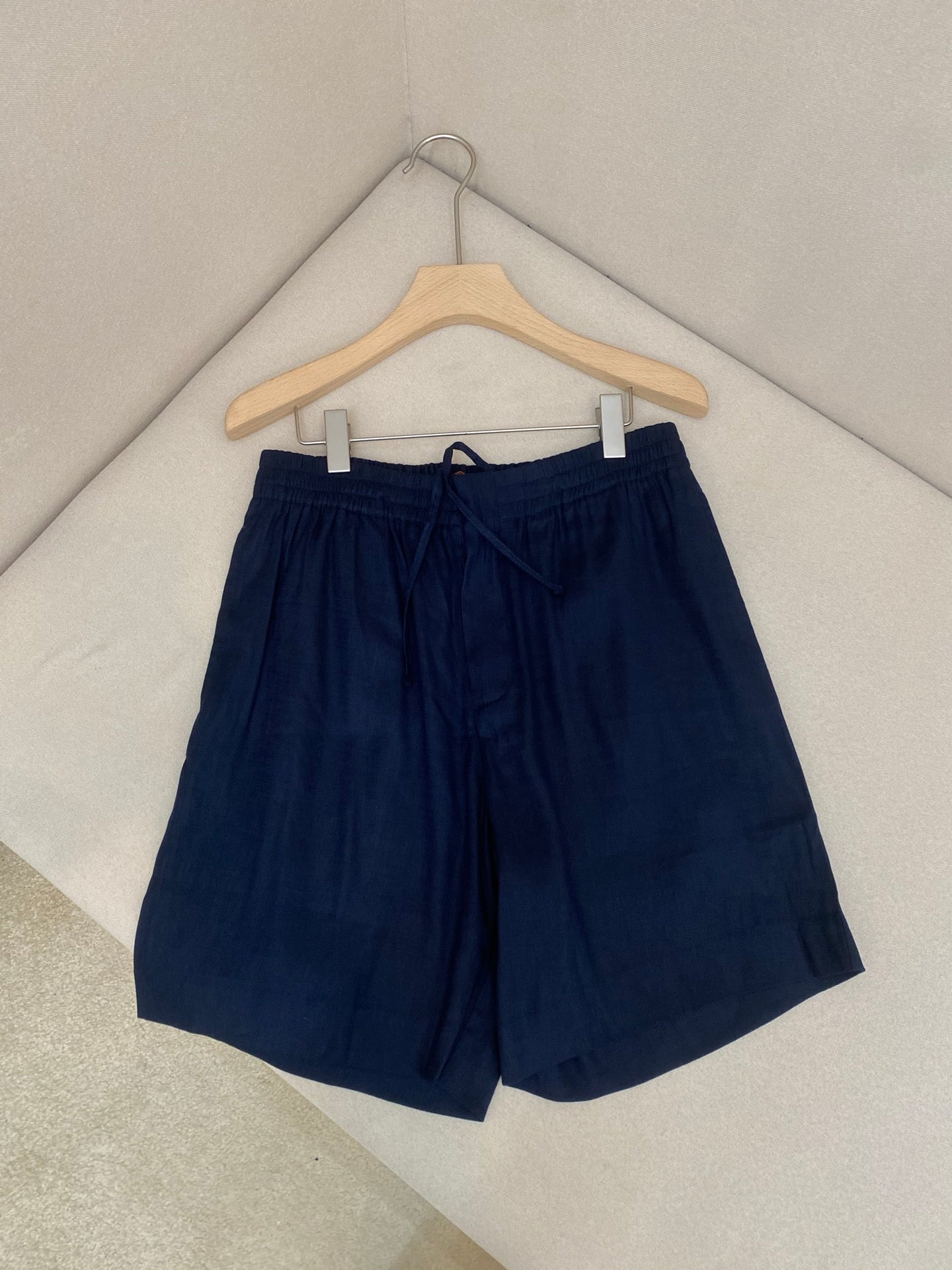 Multi-color Short