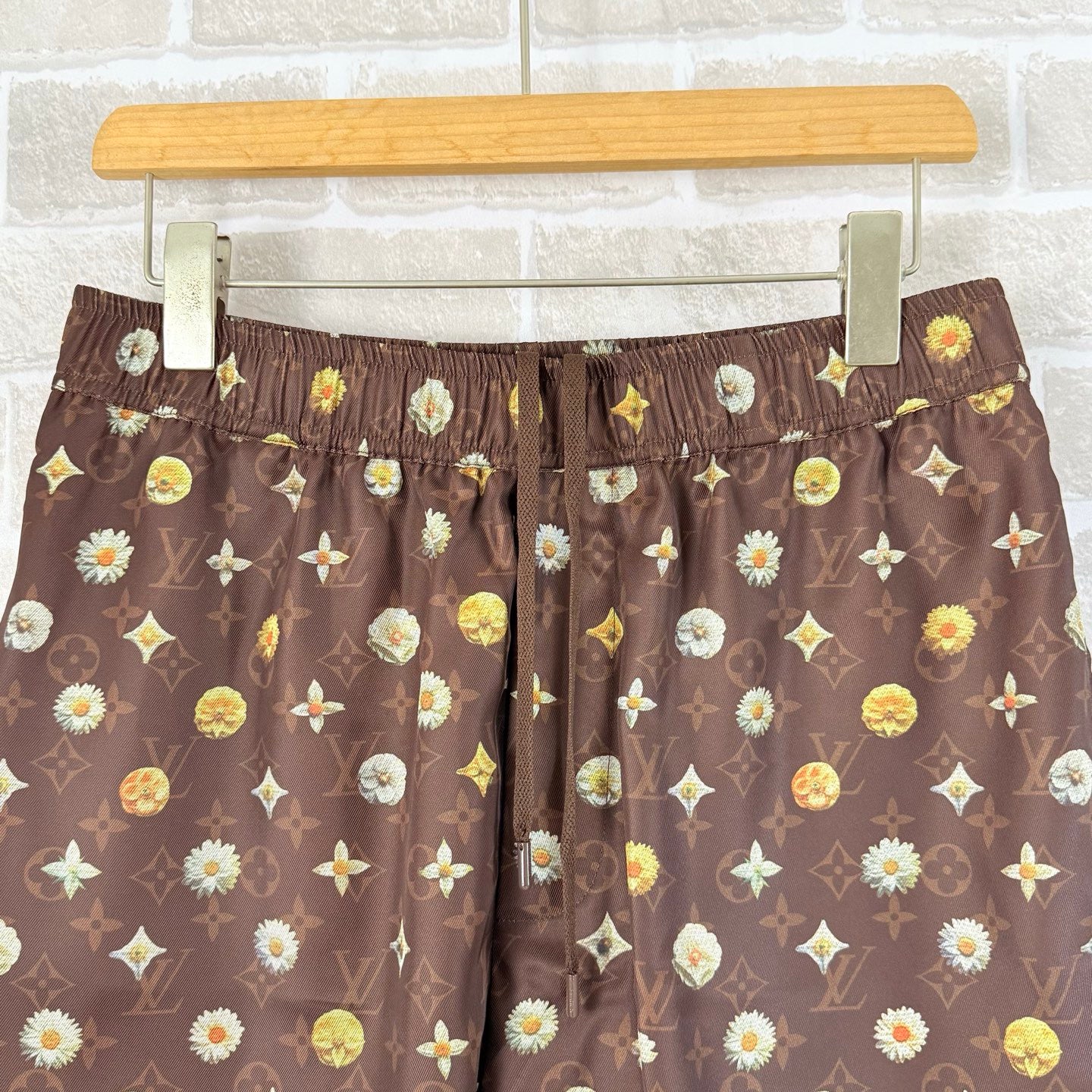 Multi-color Short