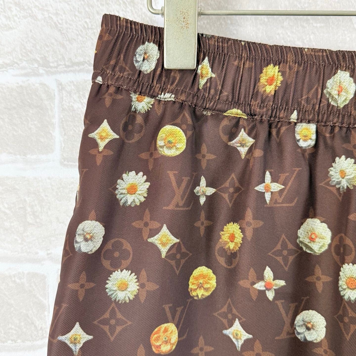 Multi-color Short
