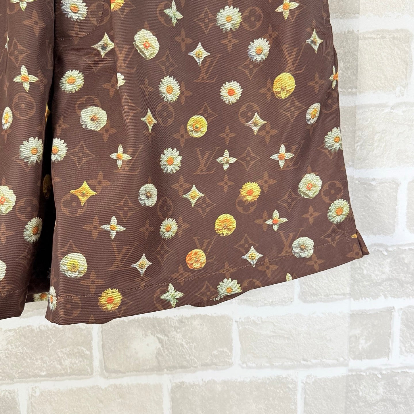 Multi-color Short