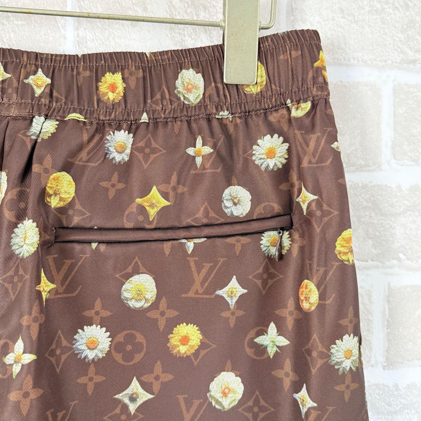 Multi-color Short
