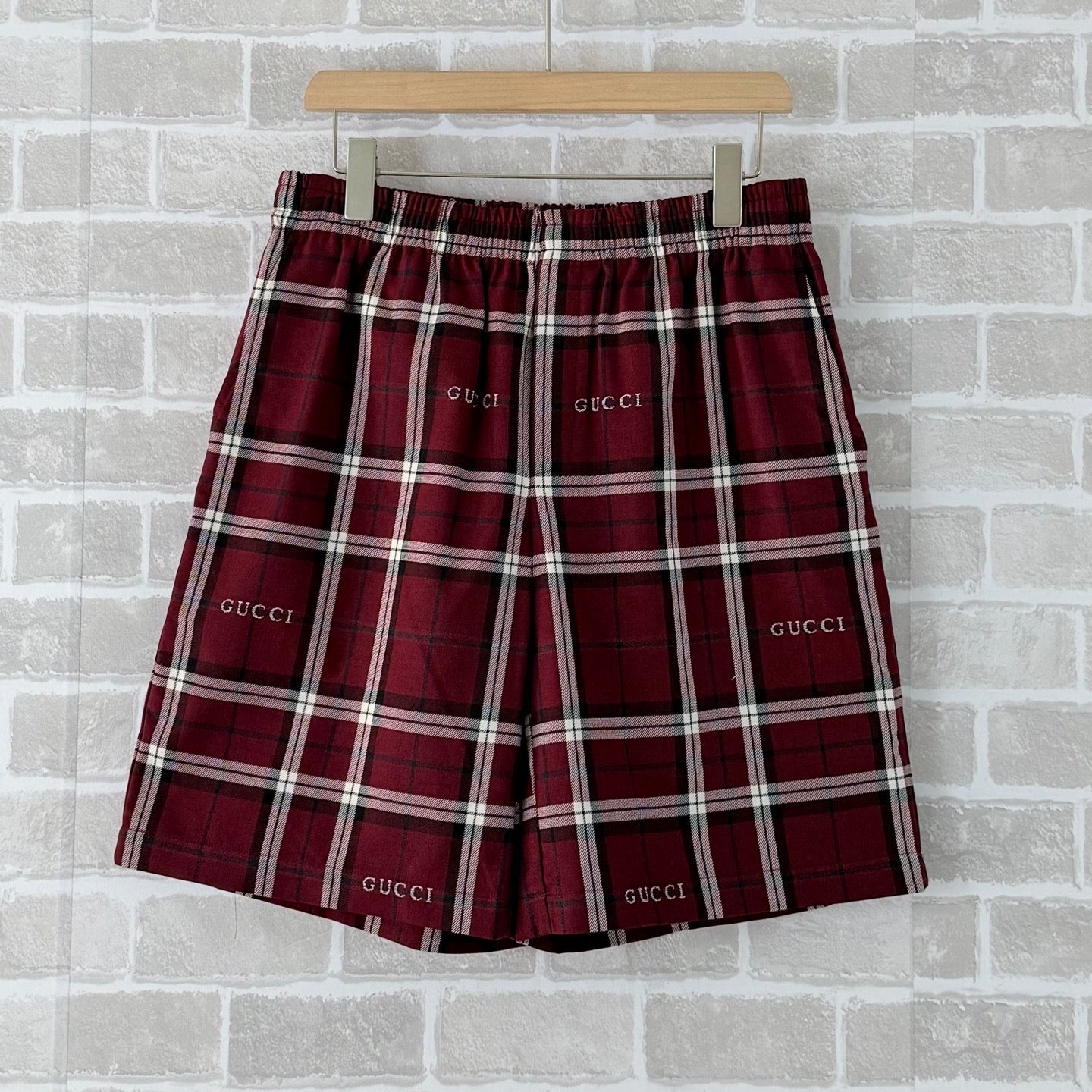 Multi-color Short
