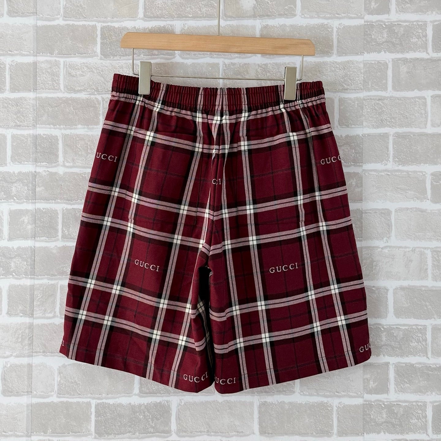 Multi-color Short