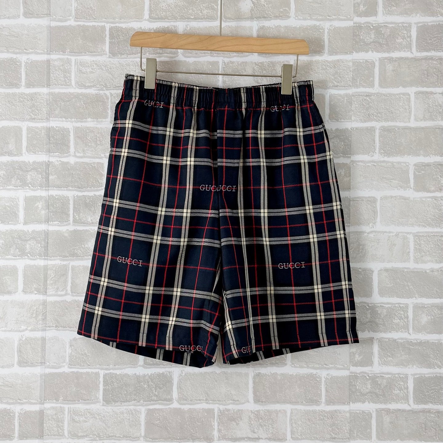 Multi-color Short