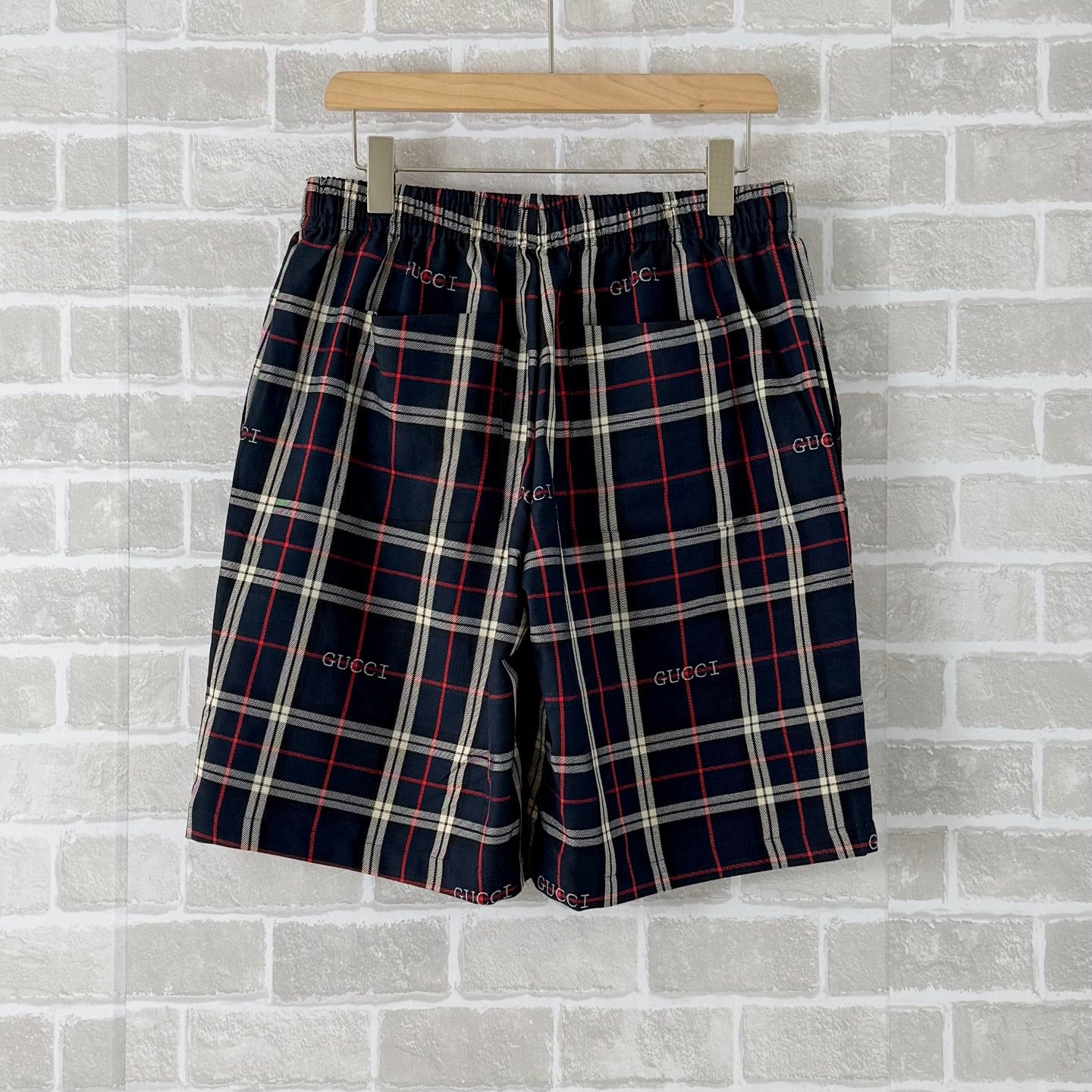 Multi-color Short
