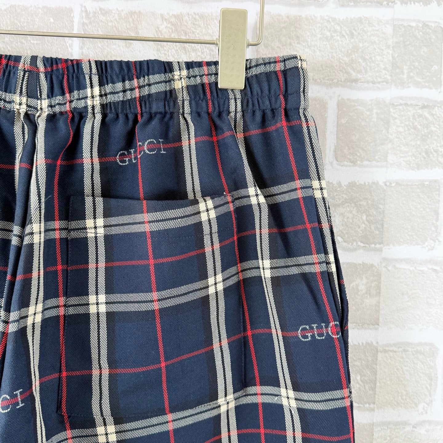 Multi-color Short