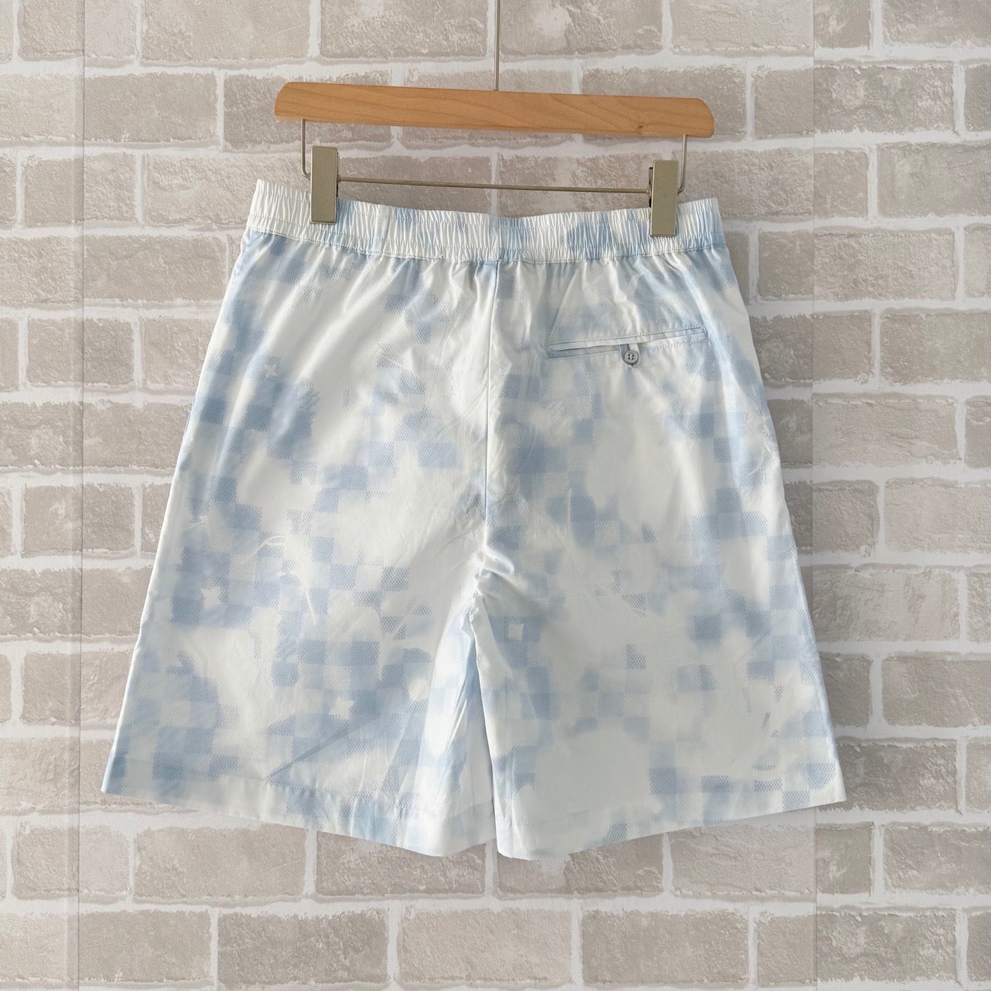 Multi-color Short