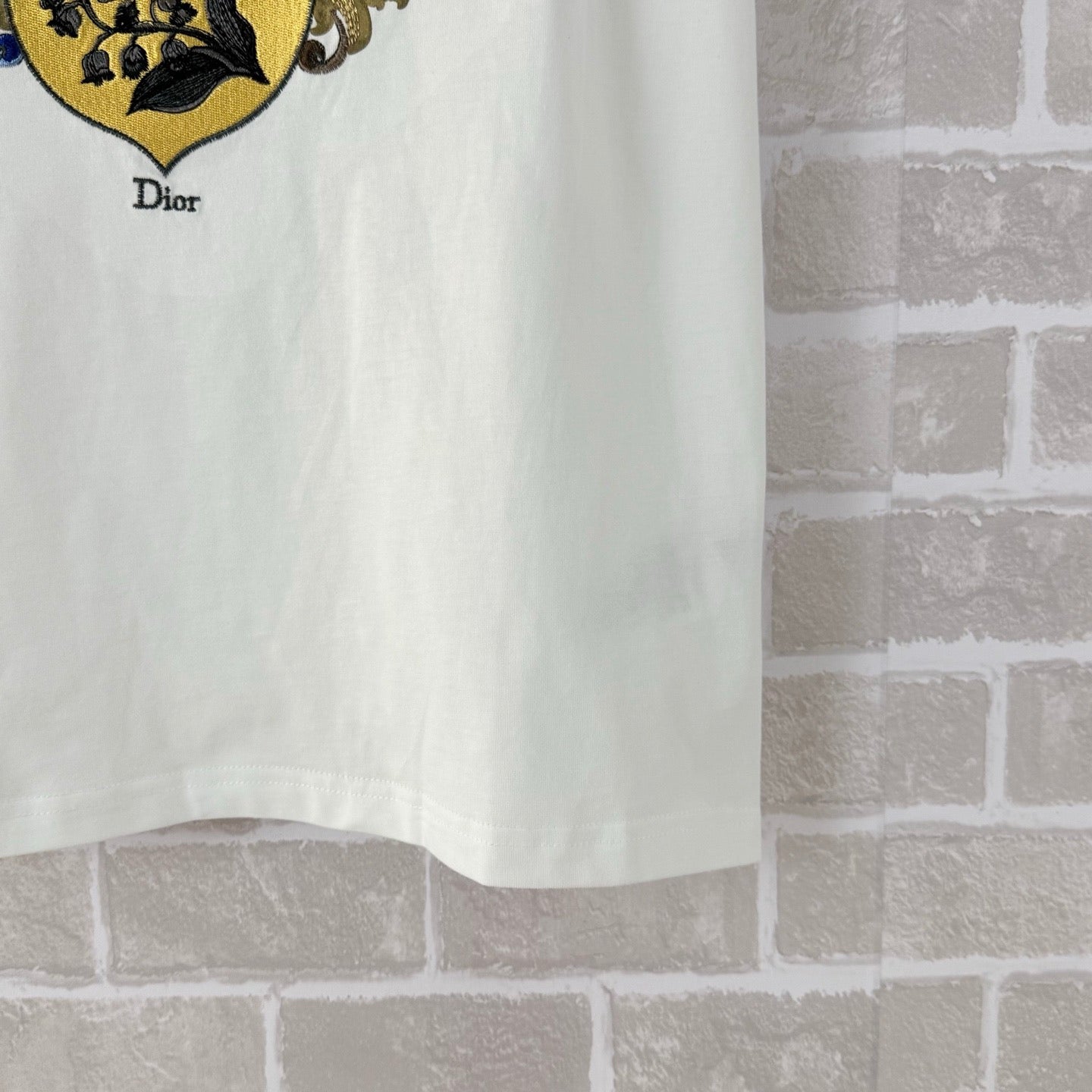 White T-shirt