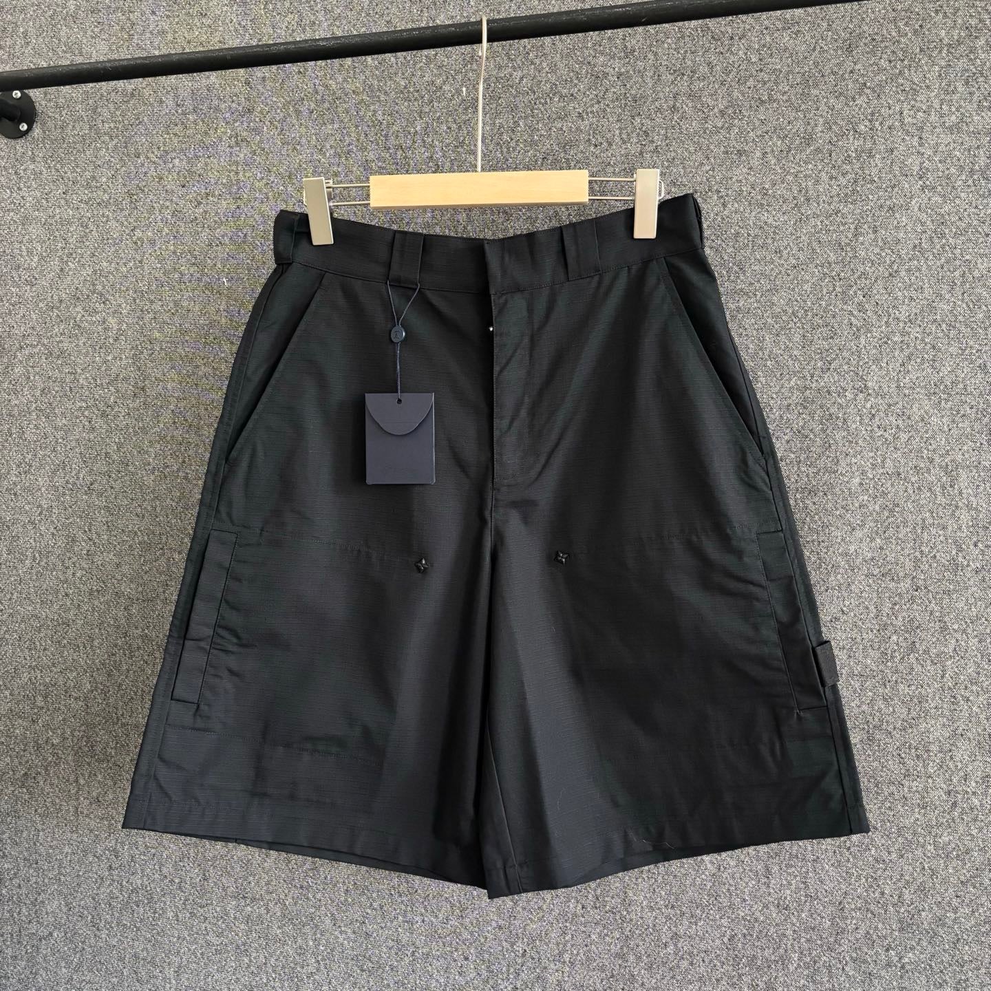Black Short