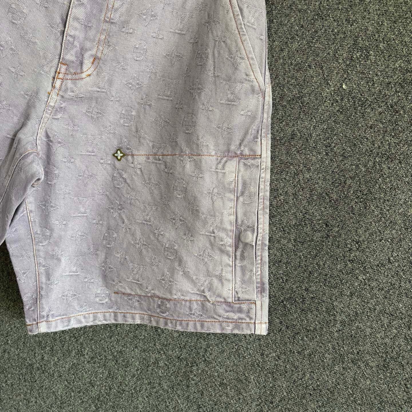 Light Purple Short