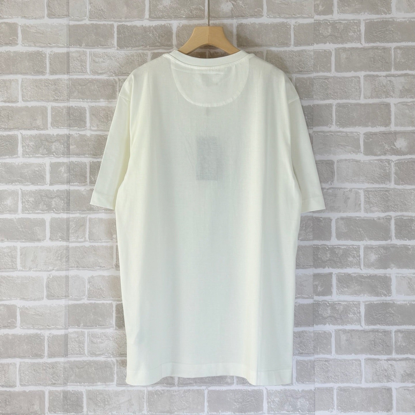 White T-shirt