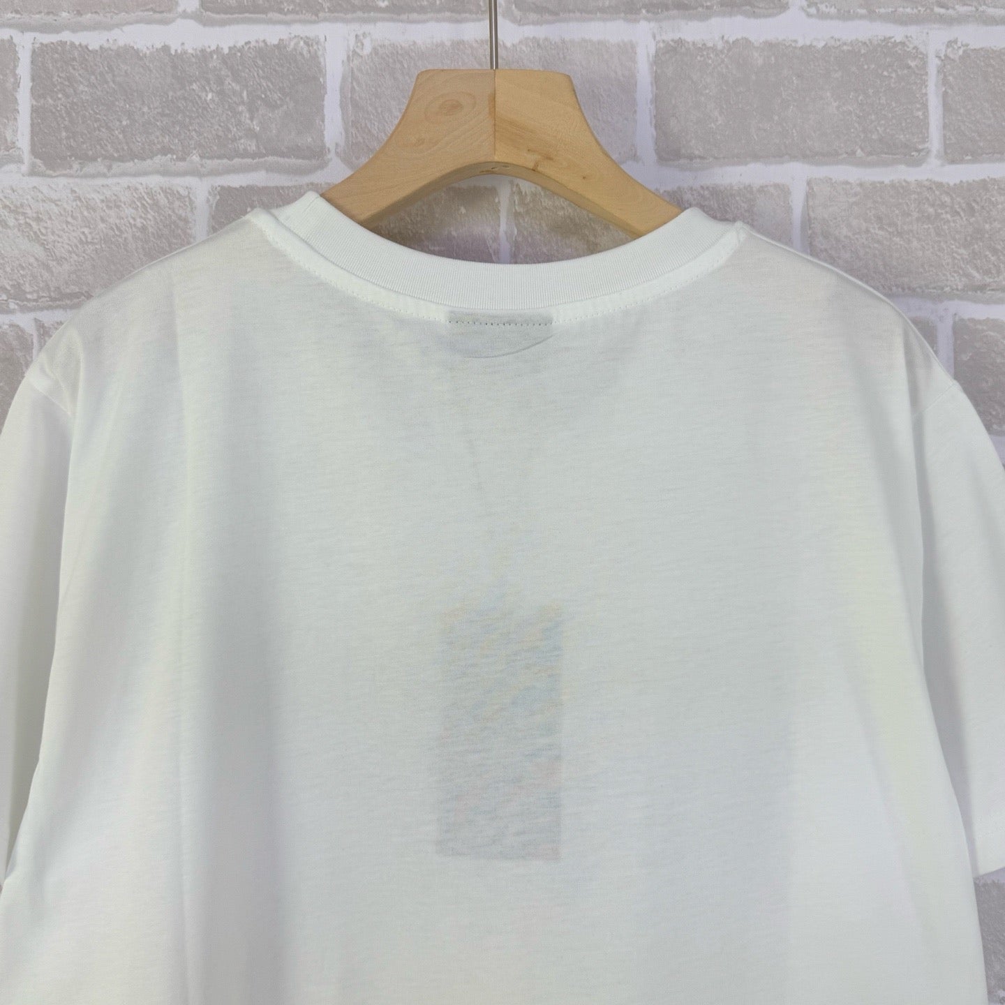 Black and White T-shirt - FashionHype.xyz