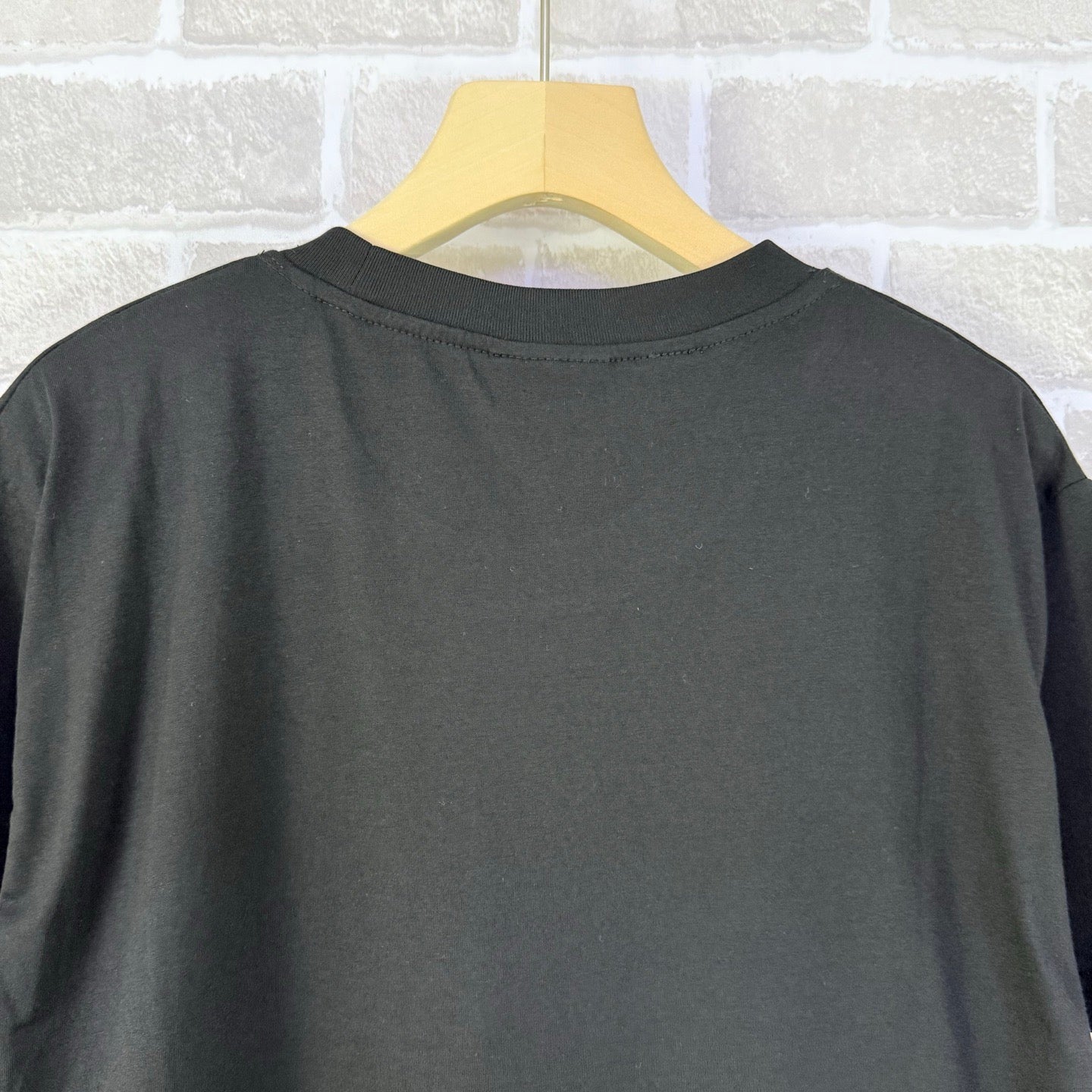 Black and White T-shirt - FashionHype.xyz