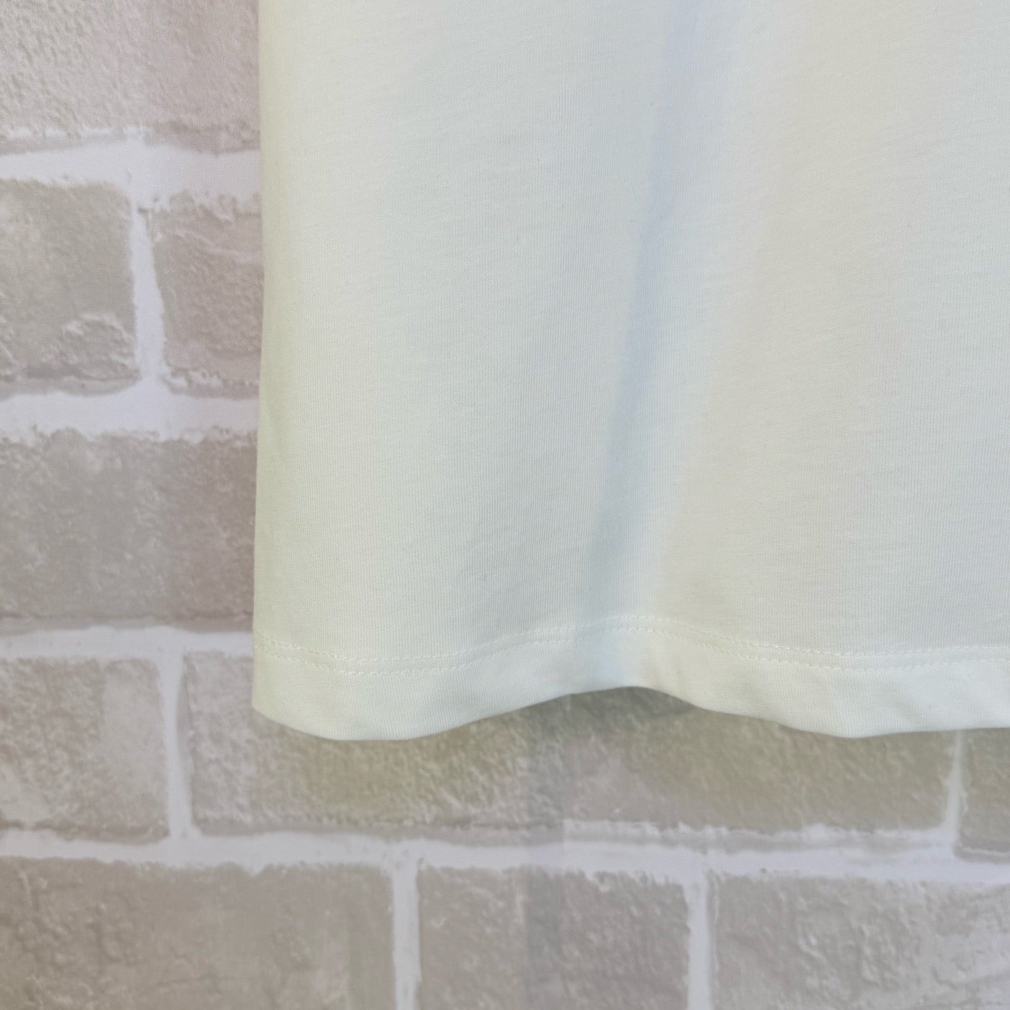 Black and White T-shirt - FashionHype.xyz