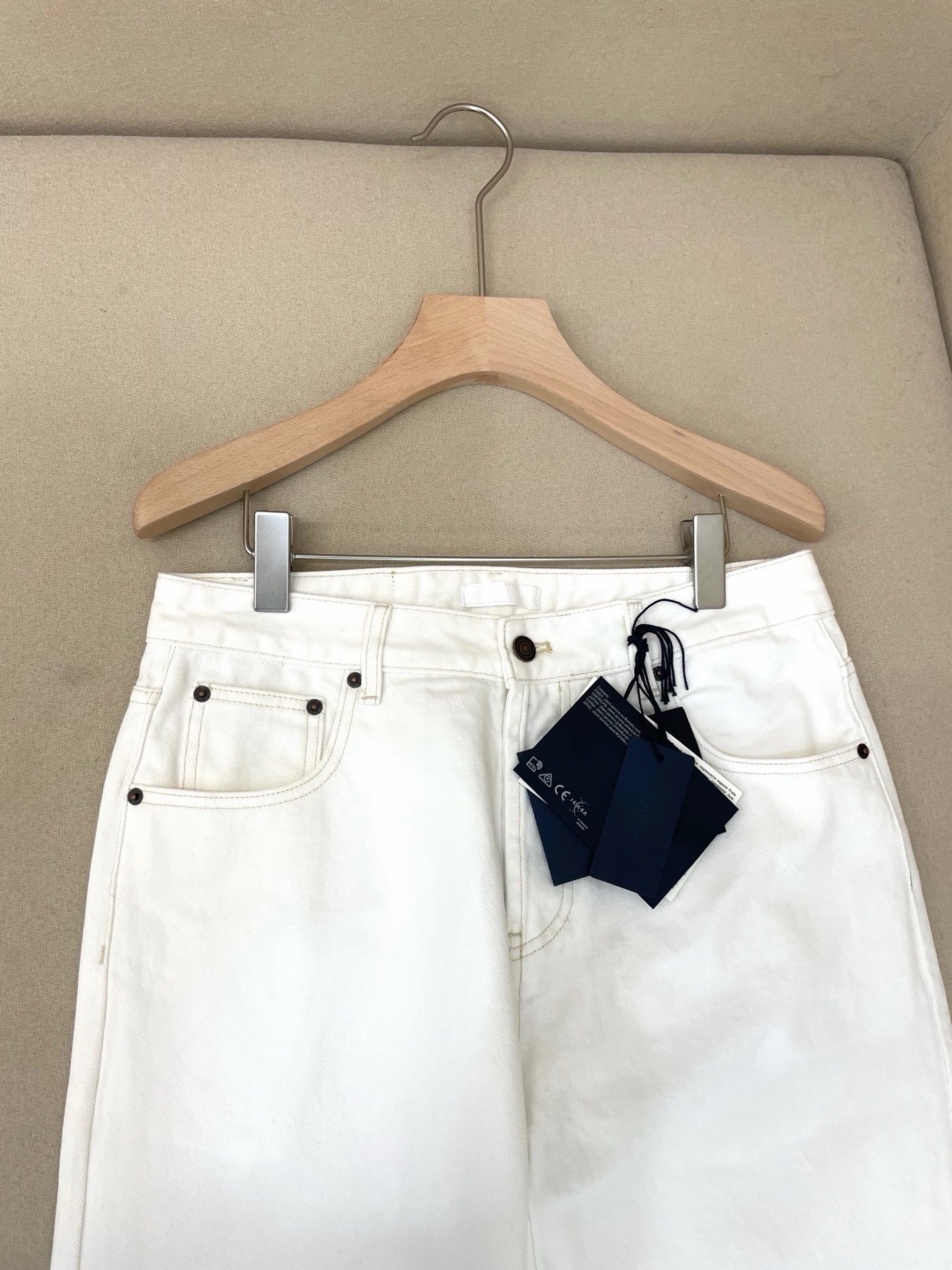White Pant