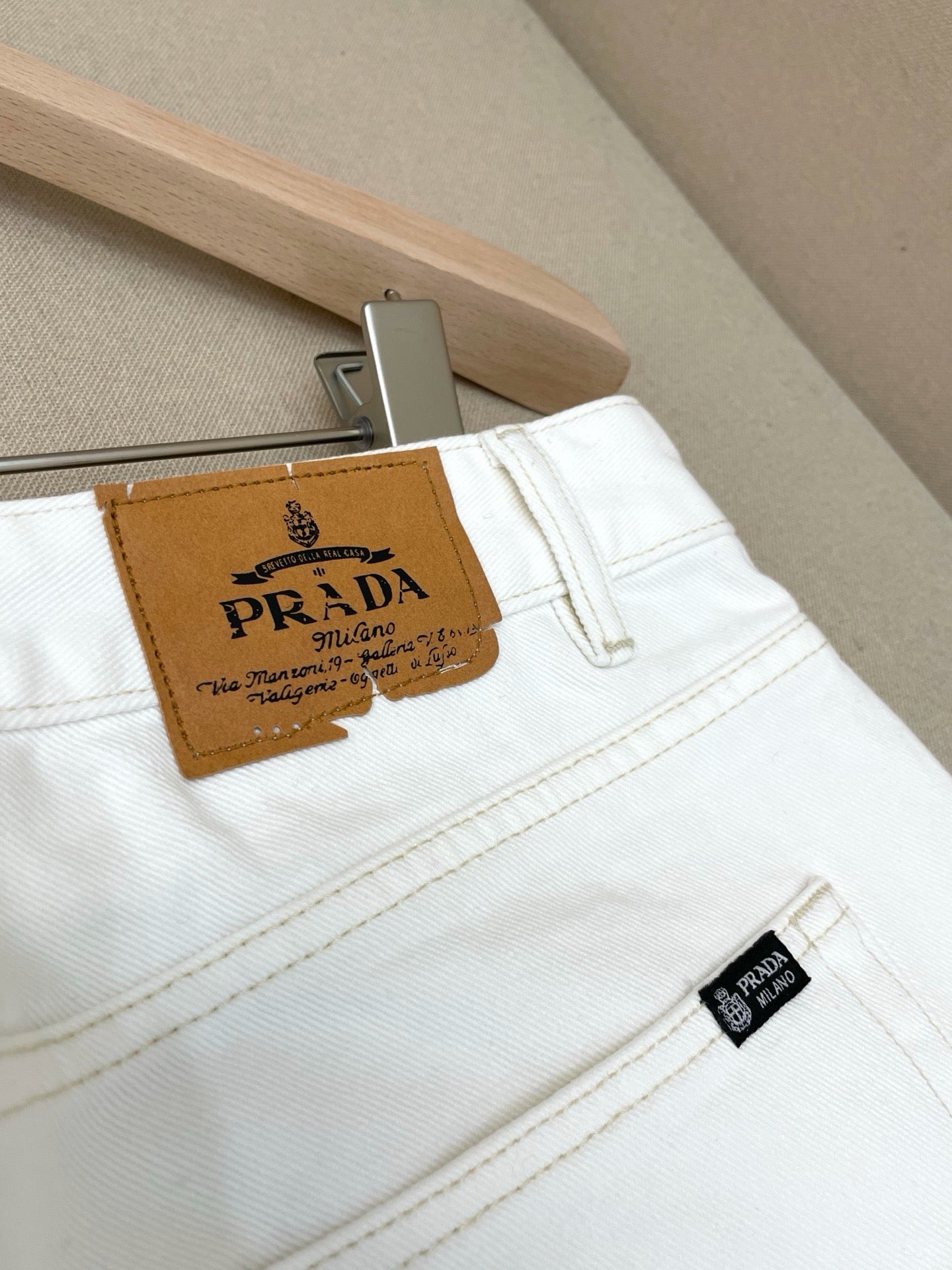 White Pant