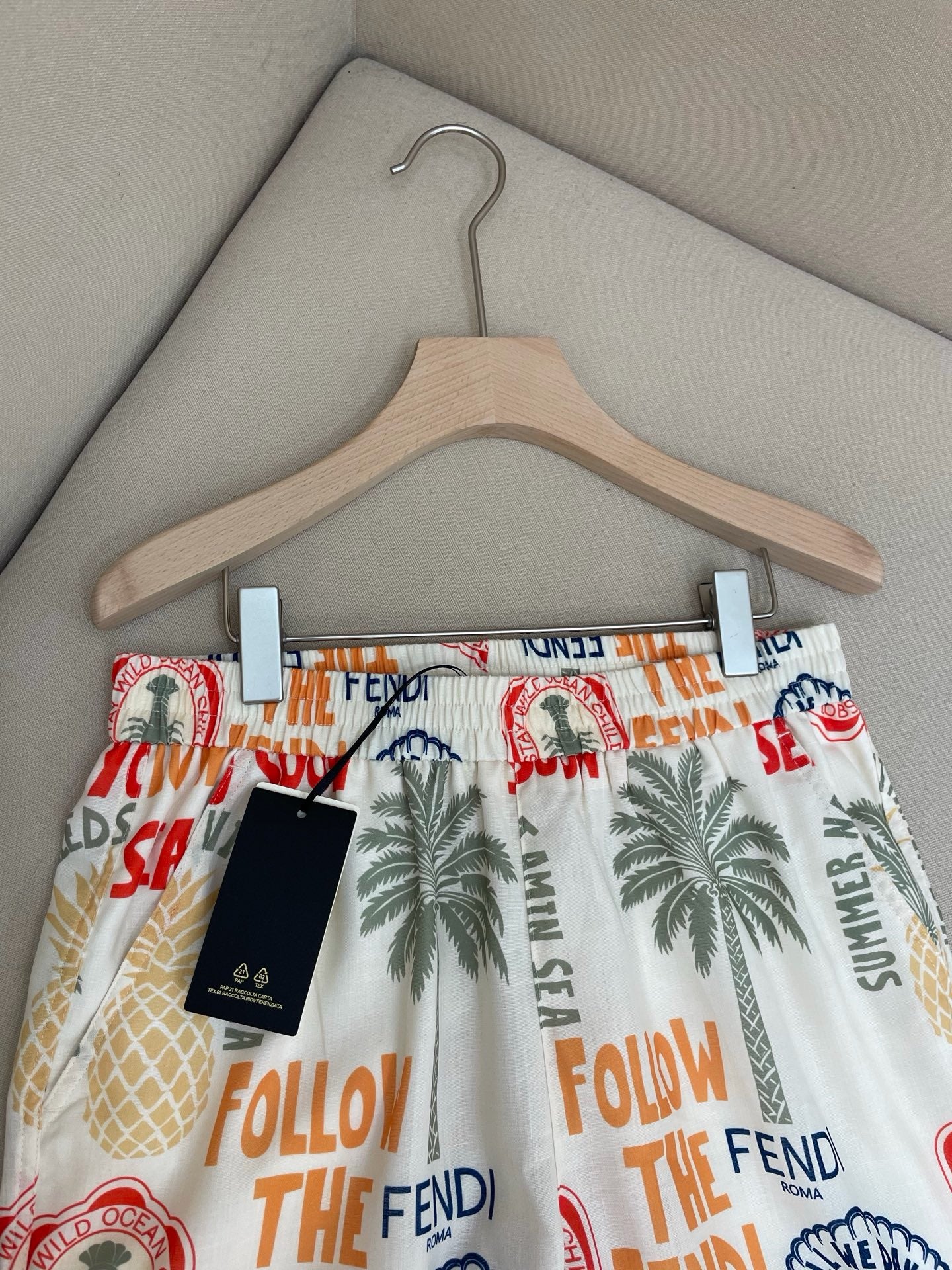 Multi-color Short