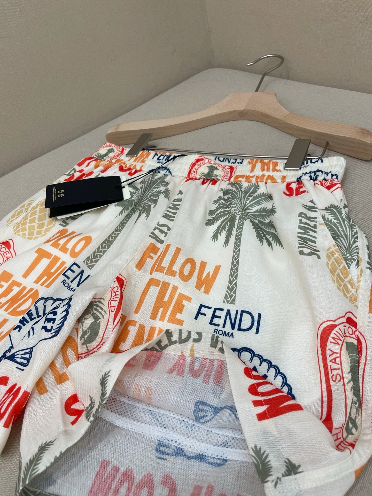 Multi-color Short